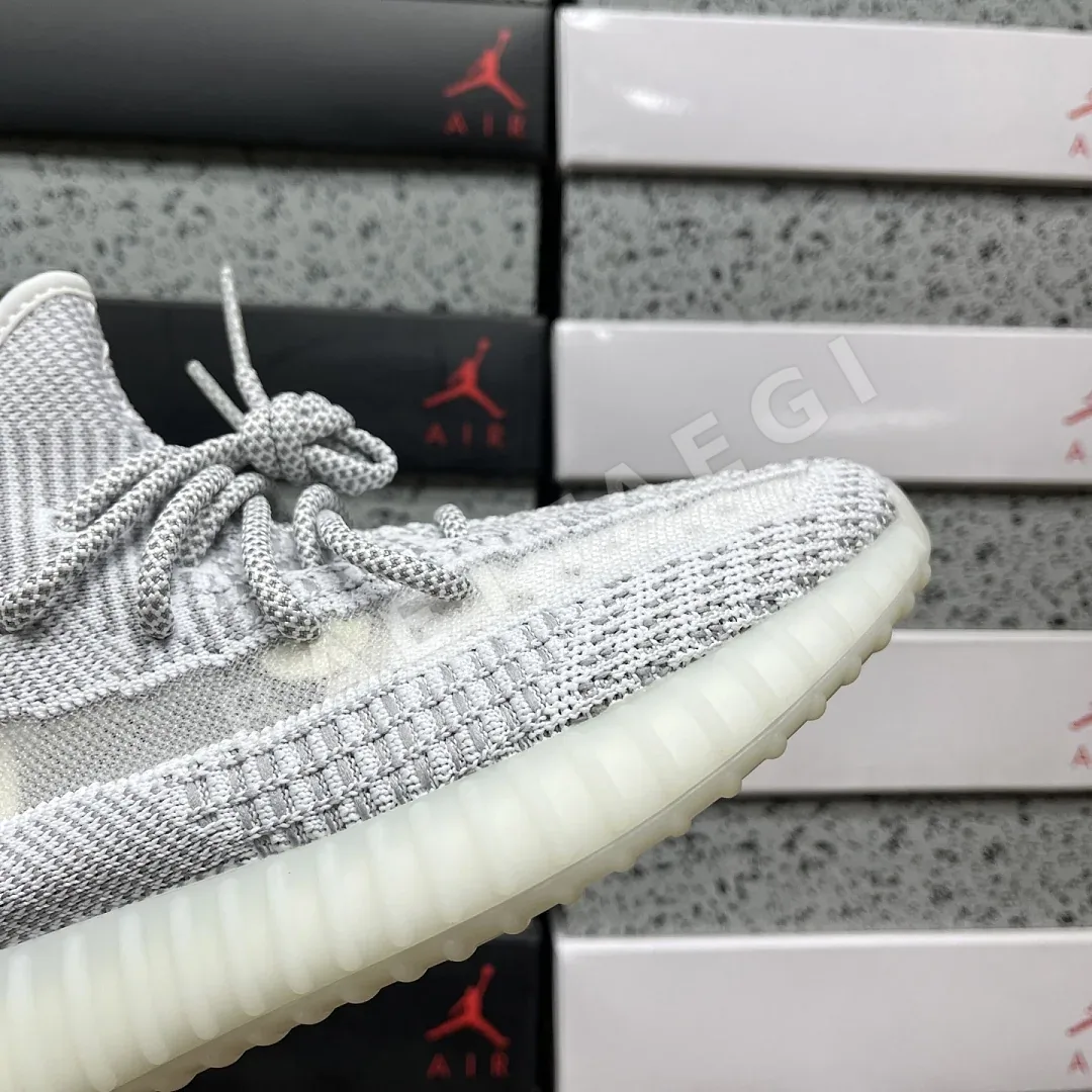 아디다스 [XQ] 이지 부스트 350 V2 EF2905 200774 Adidas Yeezy Boost 350 V2 Static 상세 이미지 3