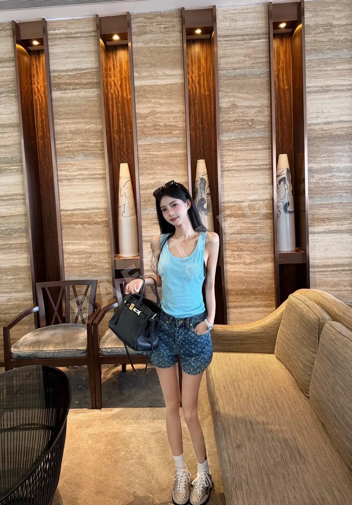 루이비통 모노그램 패턴 하이웨스트 여성 데님 반바지 상세 이미지 7