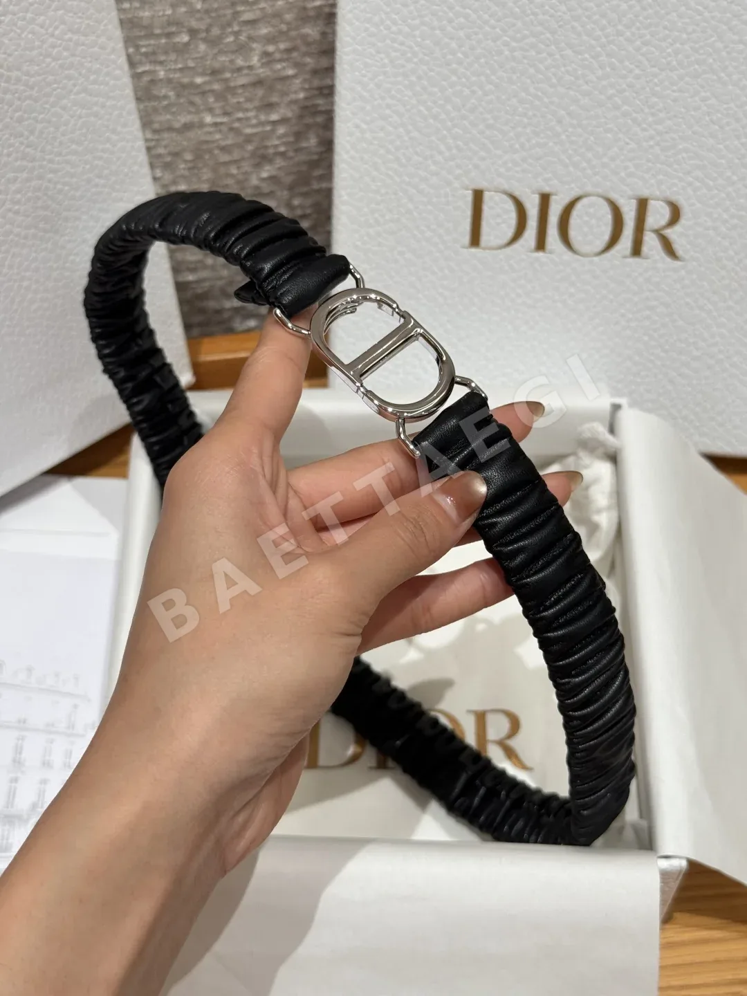 디올 CD 메탈릭 램스킨 벨트 상세 이미지 8