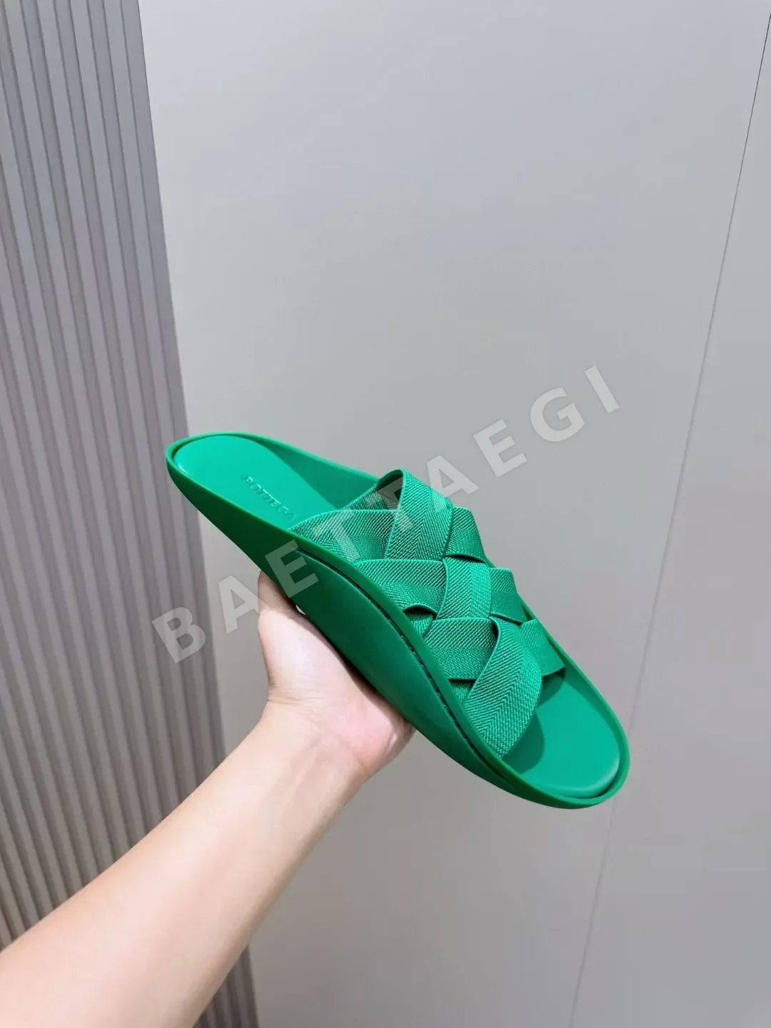 보테가베네타 웨이브 인트레차토 뮬 샌들 상세 이미지 7