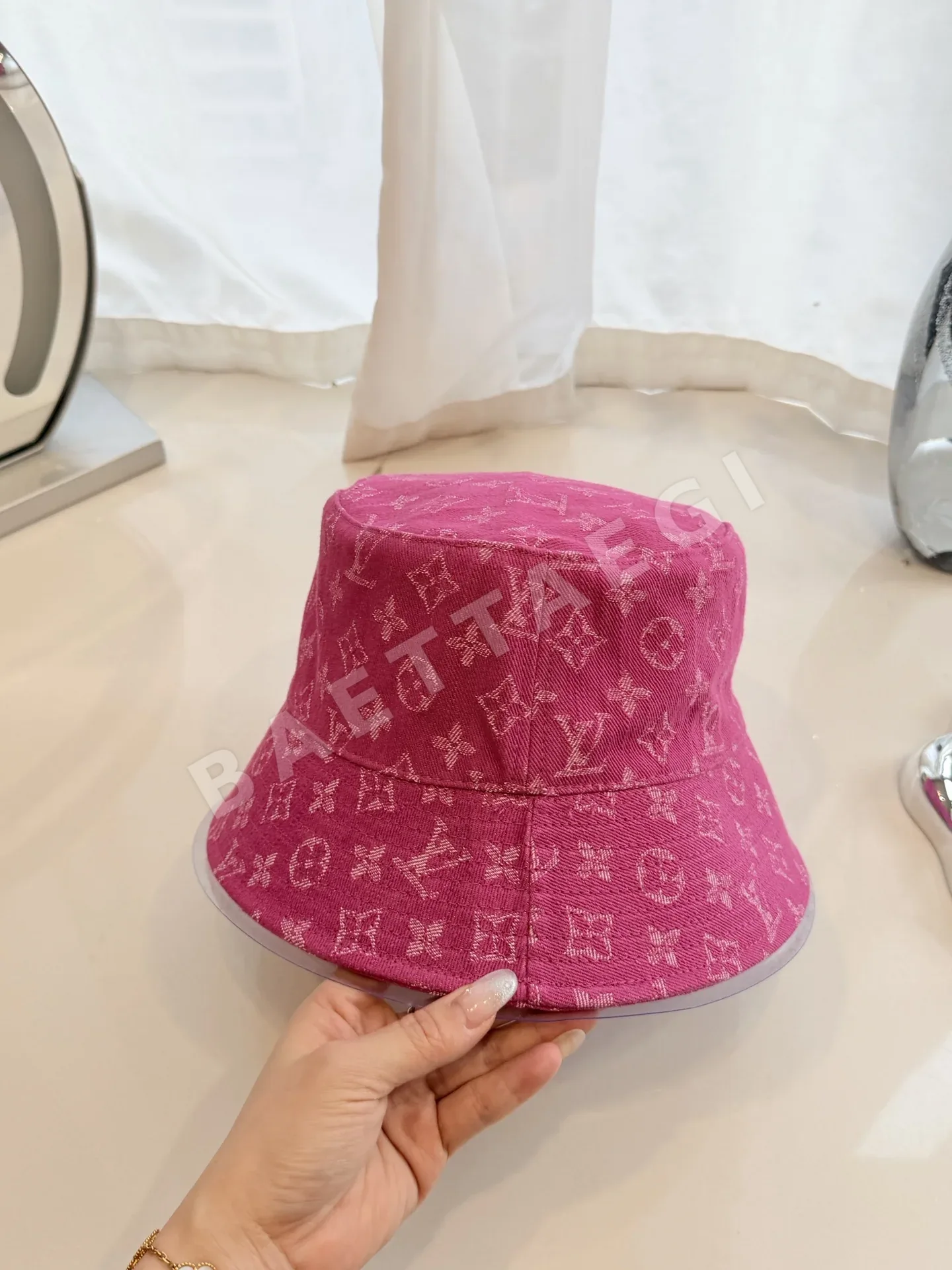 루이비통 모노그램 버킷캡 상세 이미지 5