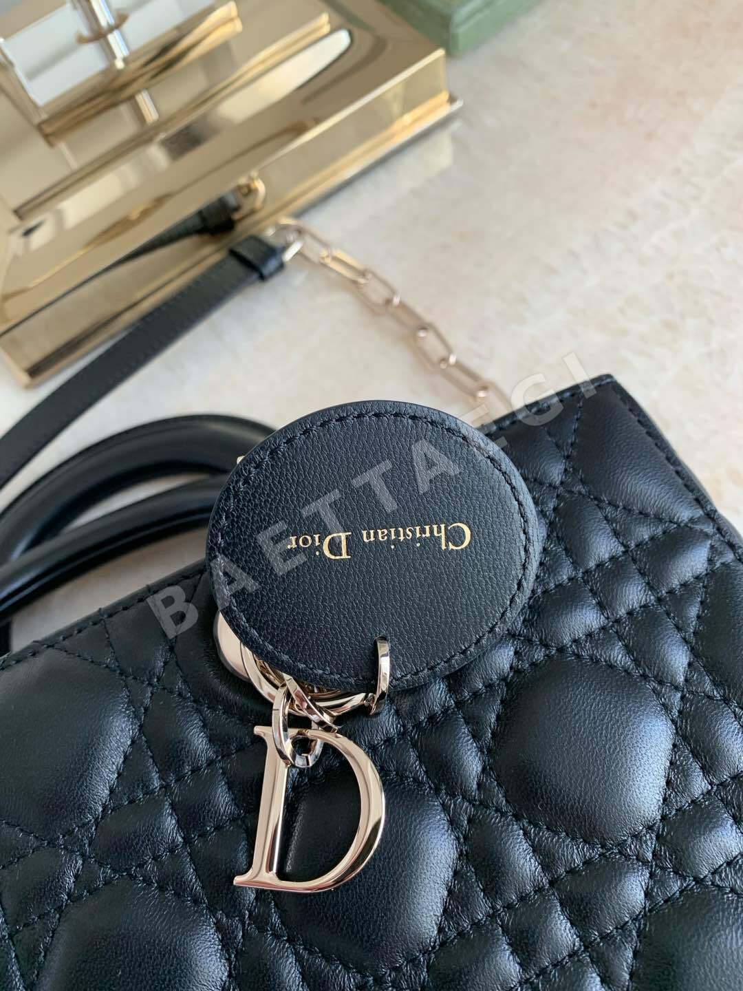 디올 레디 D 조이 블랙 램스킨 미디엄 가방 상세 이미지 9