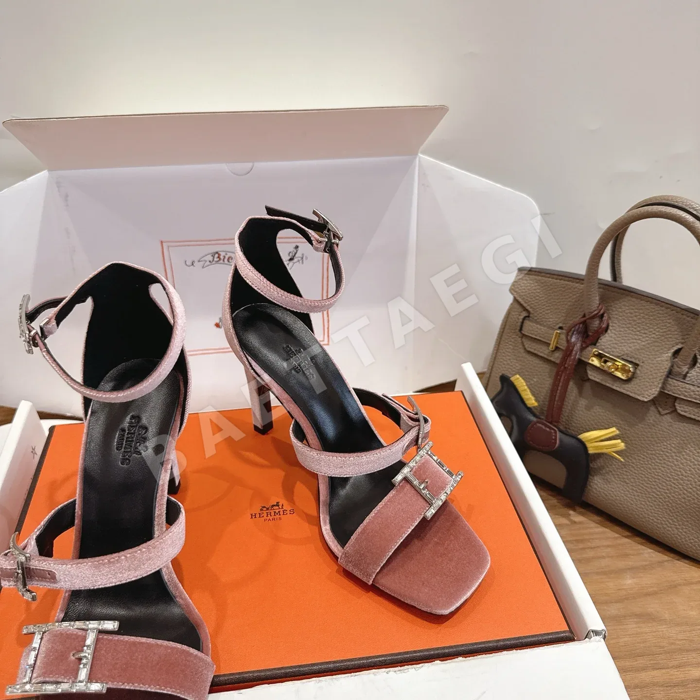 에르메스 리브 90 샌들(Hermès Liv 90 Sandal) 상세 이미지 2