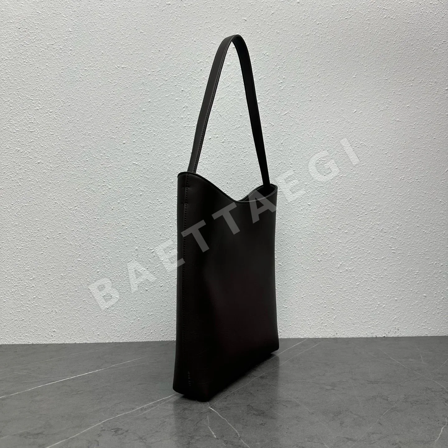 더로우 알마 송아지가죽 숄더백 TR-152 상세 이미지 2