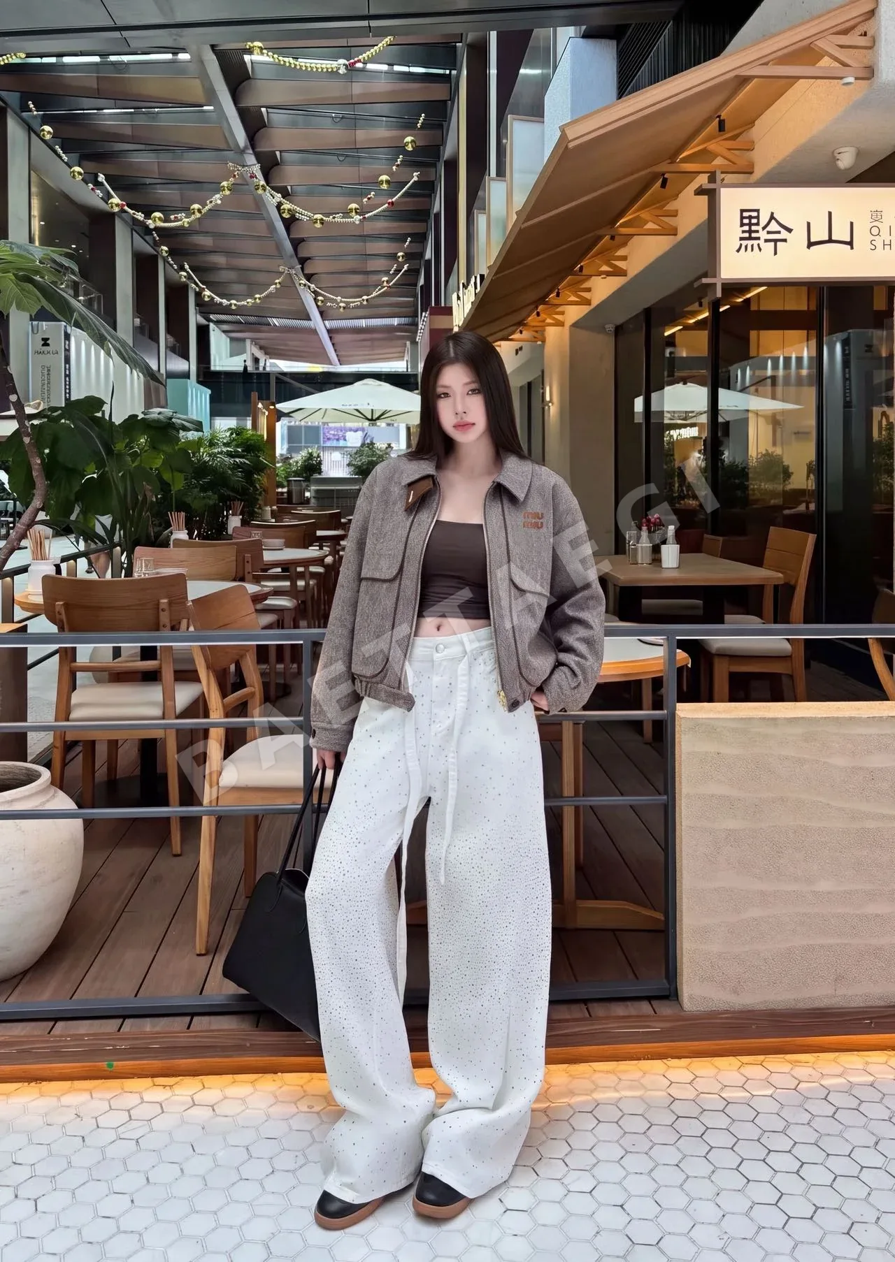 미우미우 로고 자수 헤링본 울 자켓 상세 이미지 6