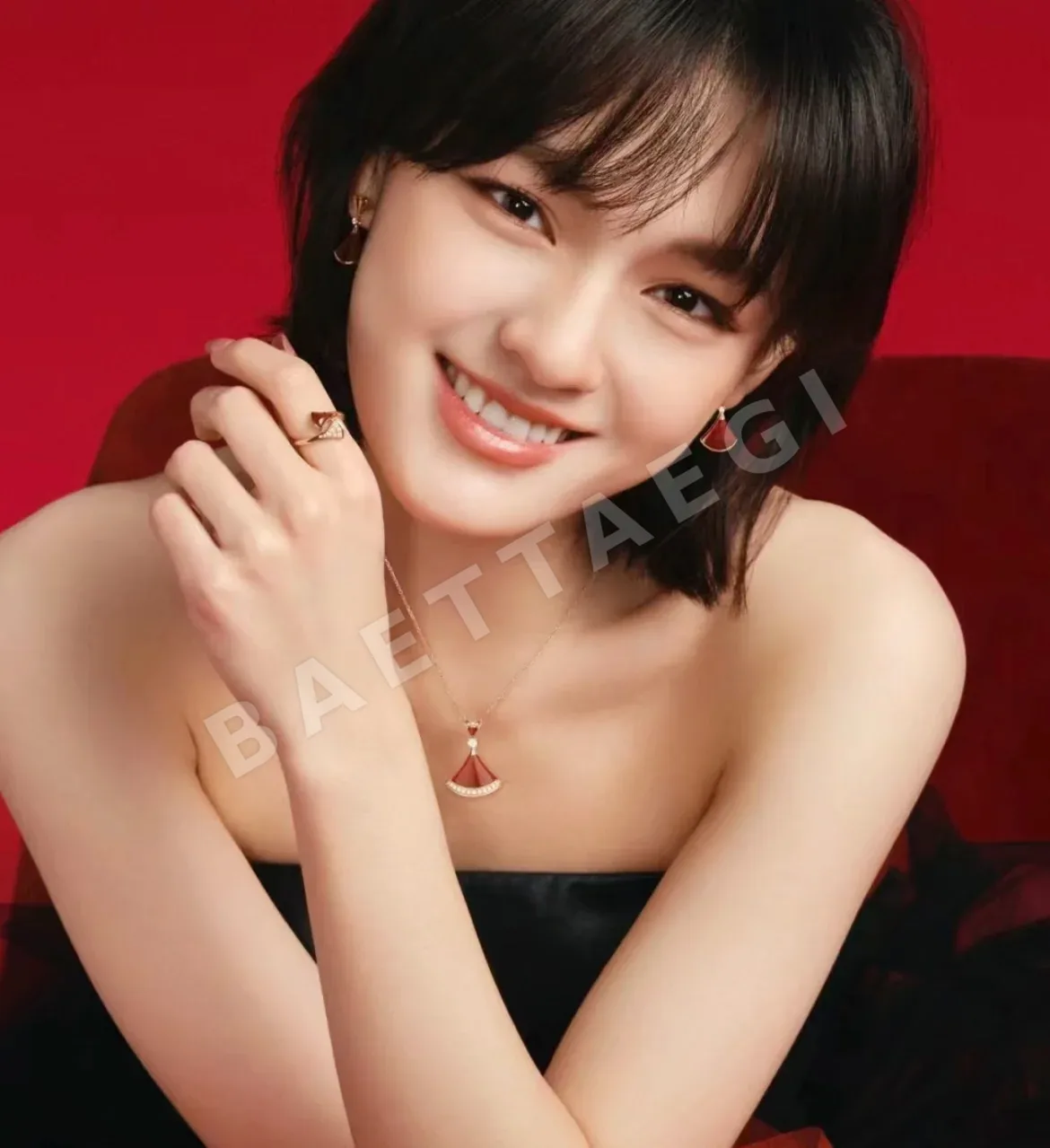 불가리 레드 아게이트 부채꼴 귀걸이 상세 이미지 2