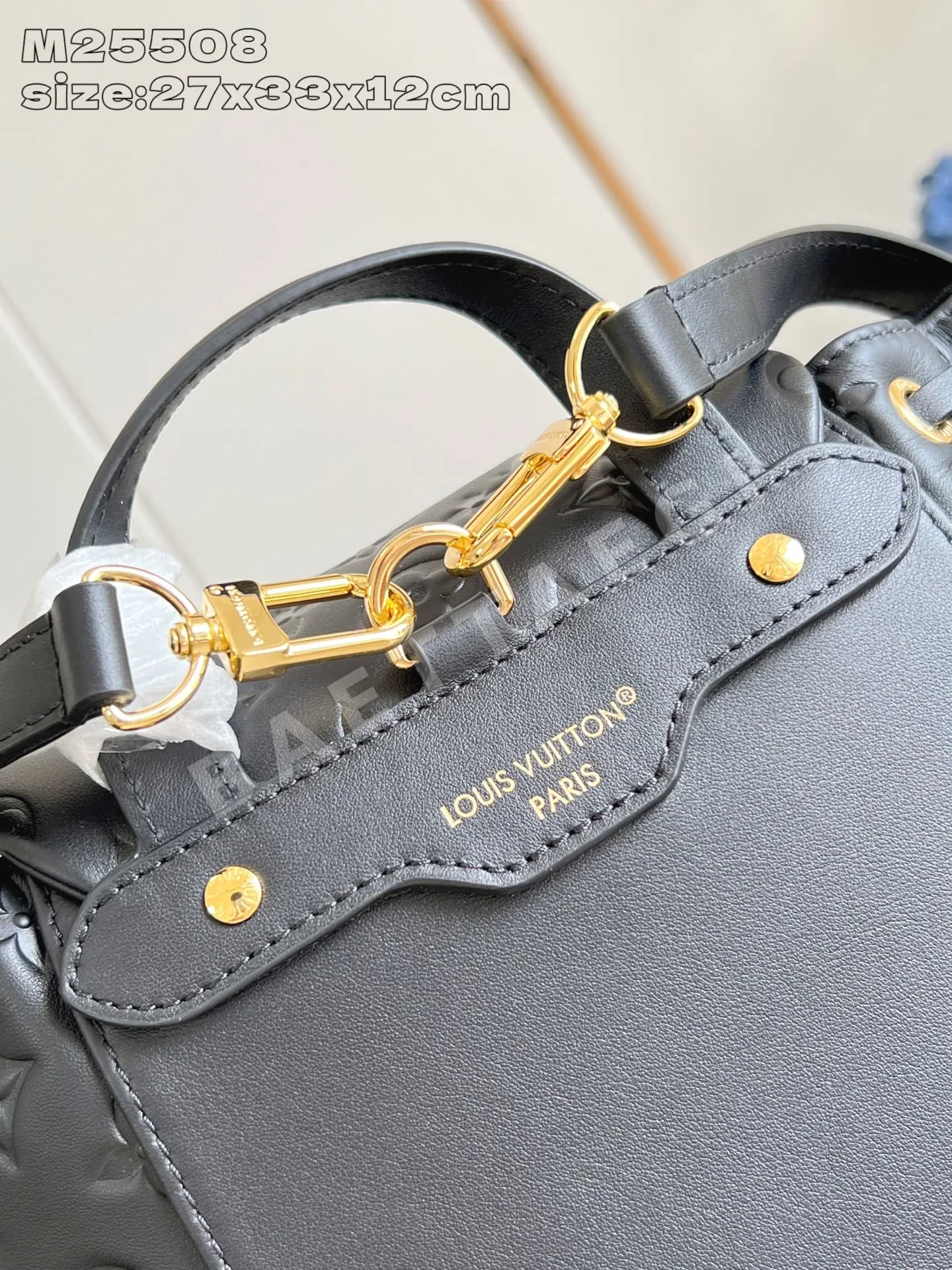 루이비통 커즌 블랙 미디엄 백팩 M25508 상세 이미지 6