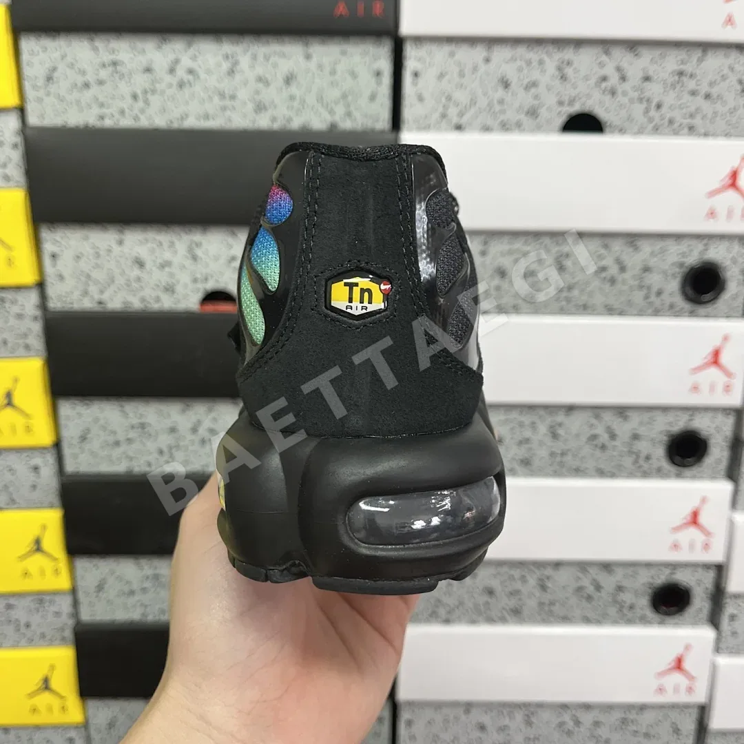 나이키 [DF] 에어 맥스 플러스 DZ4509-001 201078 Nike Air Max Plus Black Blue Red 상세 이미지 3