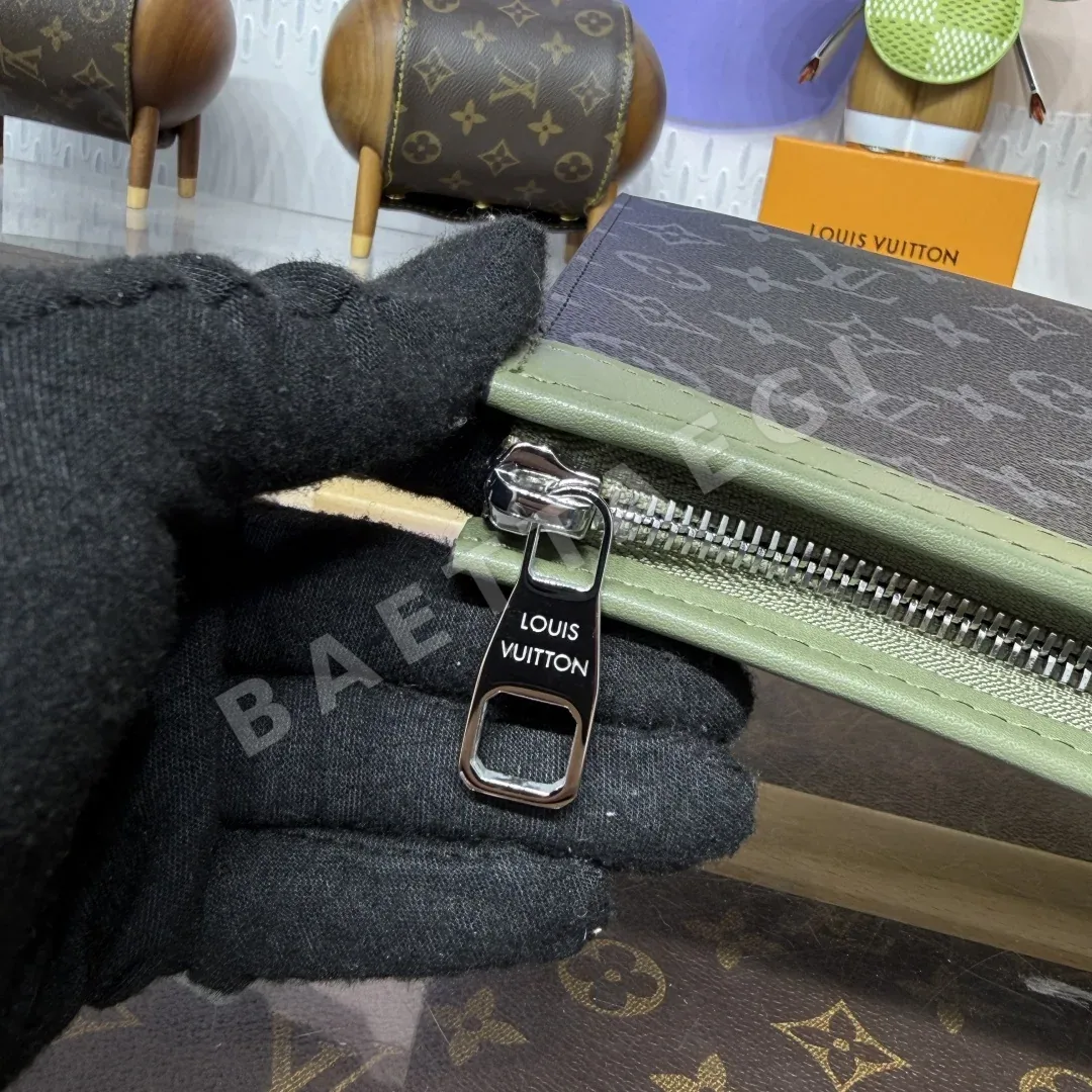 루이비통 모노그램 에클립스 포셰트 클러치 M28841 상세 이미지 6