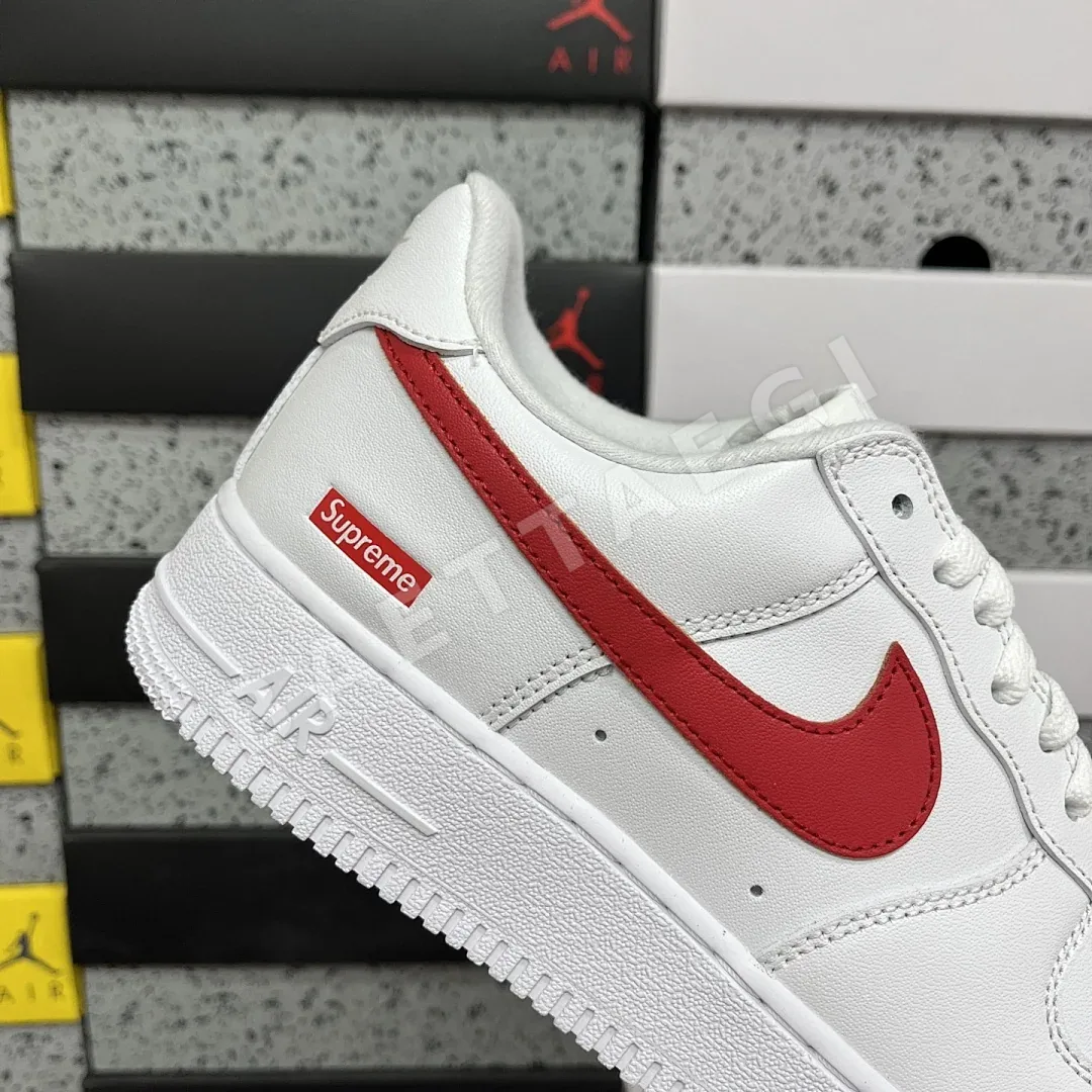 나이키 [G] 에어 포스 1 로우 화이트 레드 CU9225-101 201037 Nike Air Force 1 Low Supreme 상세 이미지 9