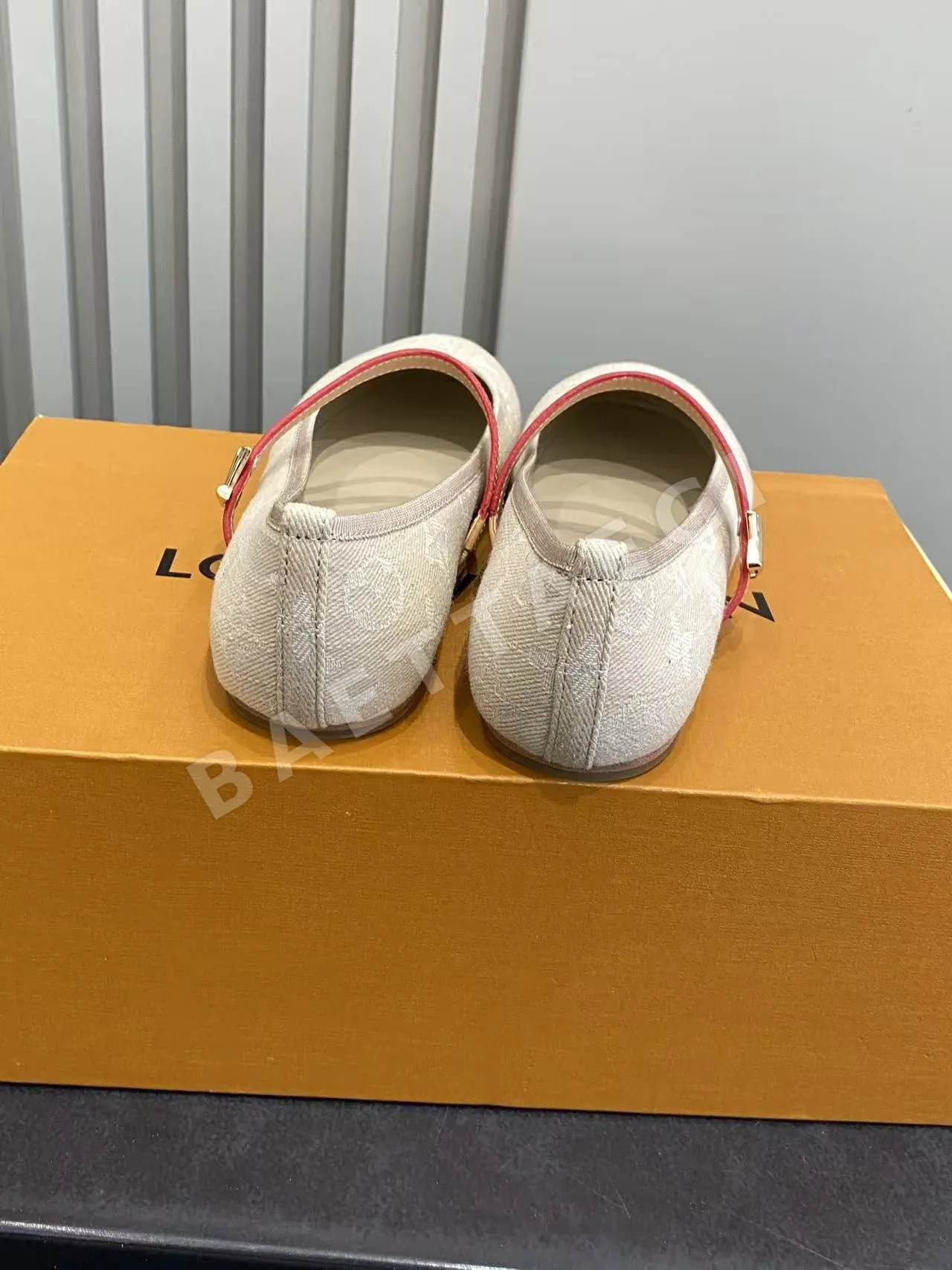 루이비통 데님 메리제인 플랫슈즈 상세 이미지 8