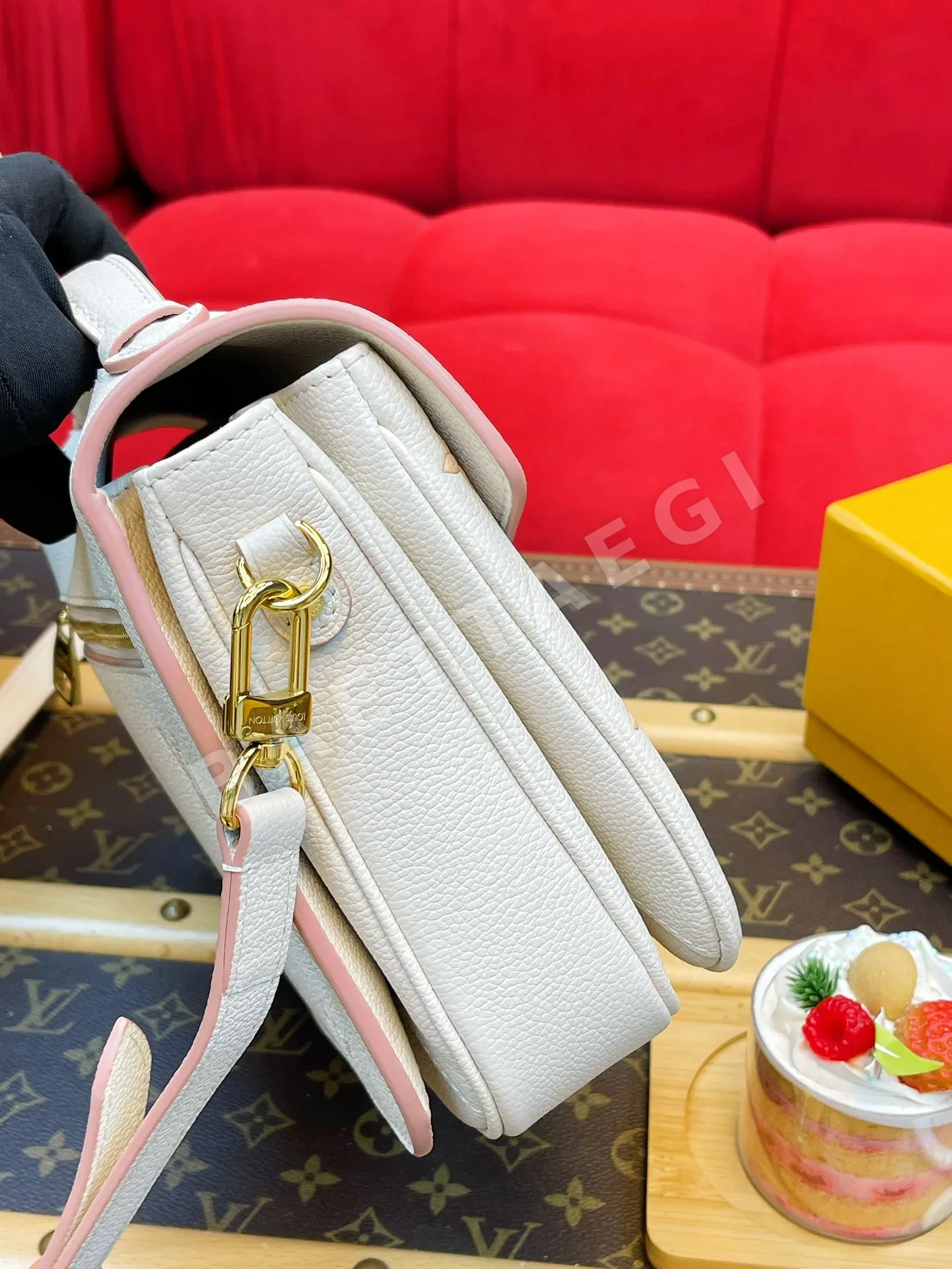 루이비통 모노그램 앙프랑 포쉐트 메티스 MM 가방 M14977 상세 이미지 6