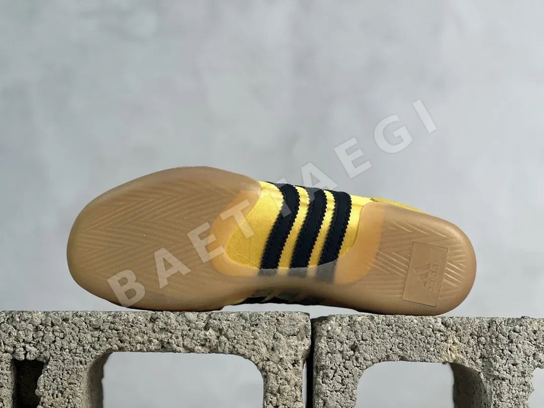 아디다스 [WM] 발레리나 JQ9230 200722 Adidas Ballerina Bad Bunny Bold Gold 상세 이미지 4