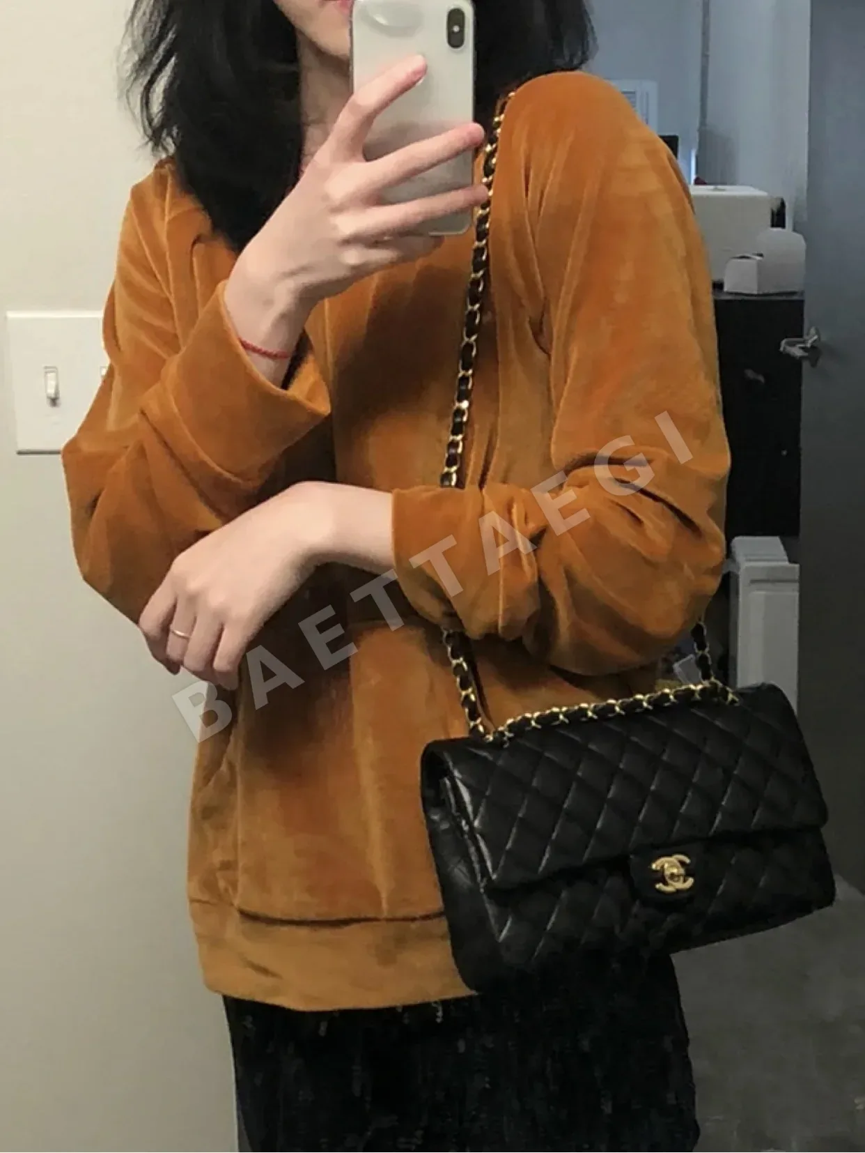 샤넬 클래식 플랩 블랙 램스킨 가방 상세 이미지 4