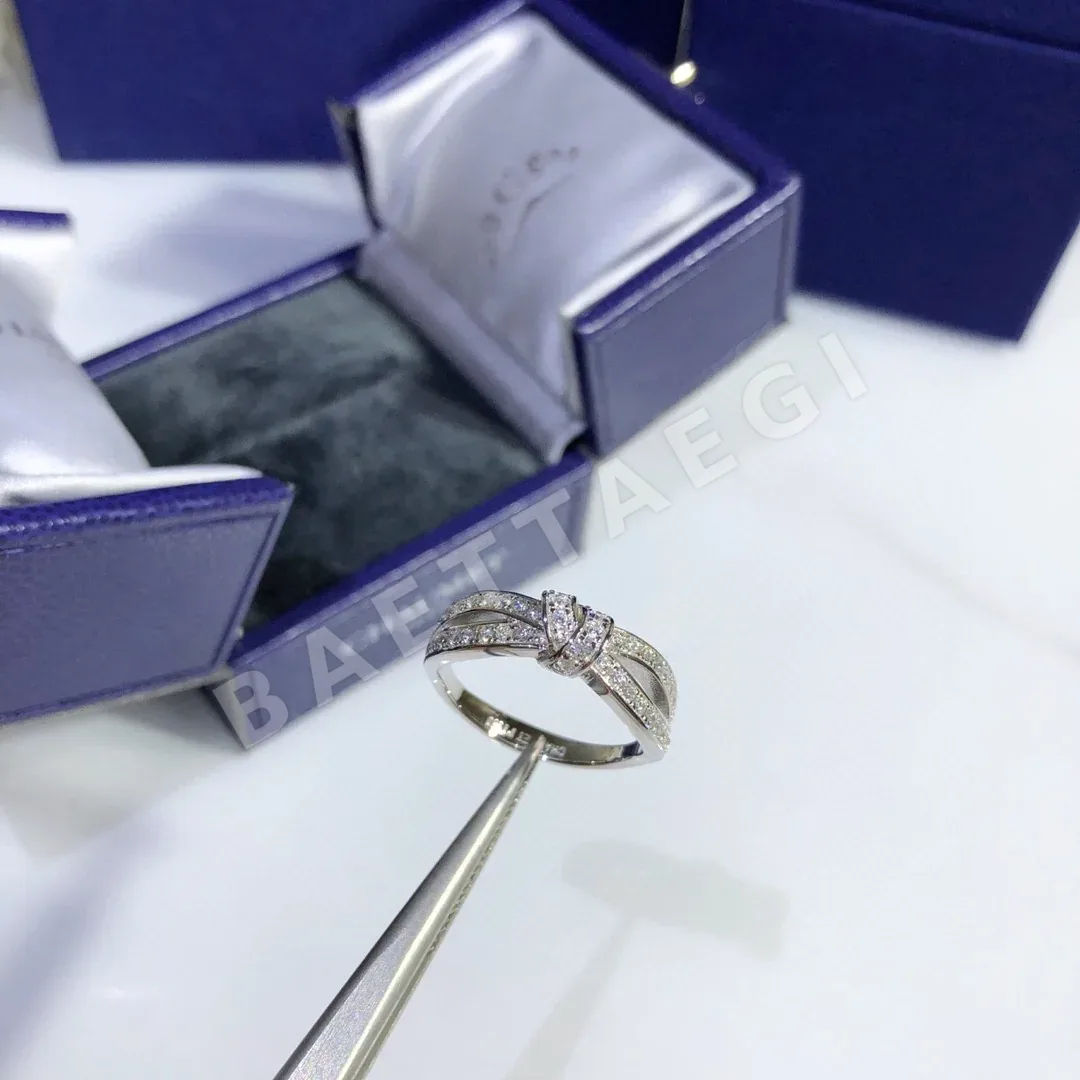 쇼메 18K 화이트 골드 팔자 반지 상세 이미지 8