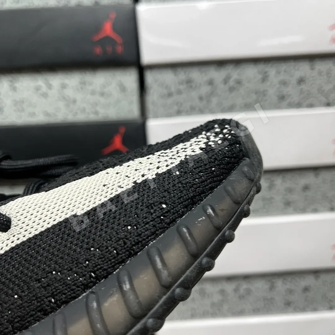 아디다스 [R] 이지 부스트 350 V2 BY1604 200742 Adidas Yeezy Boost 350 V2 상세 이미지 5