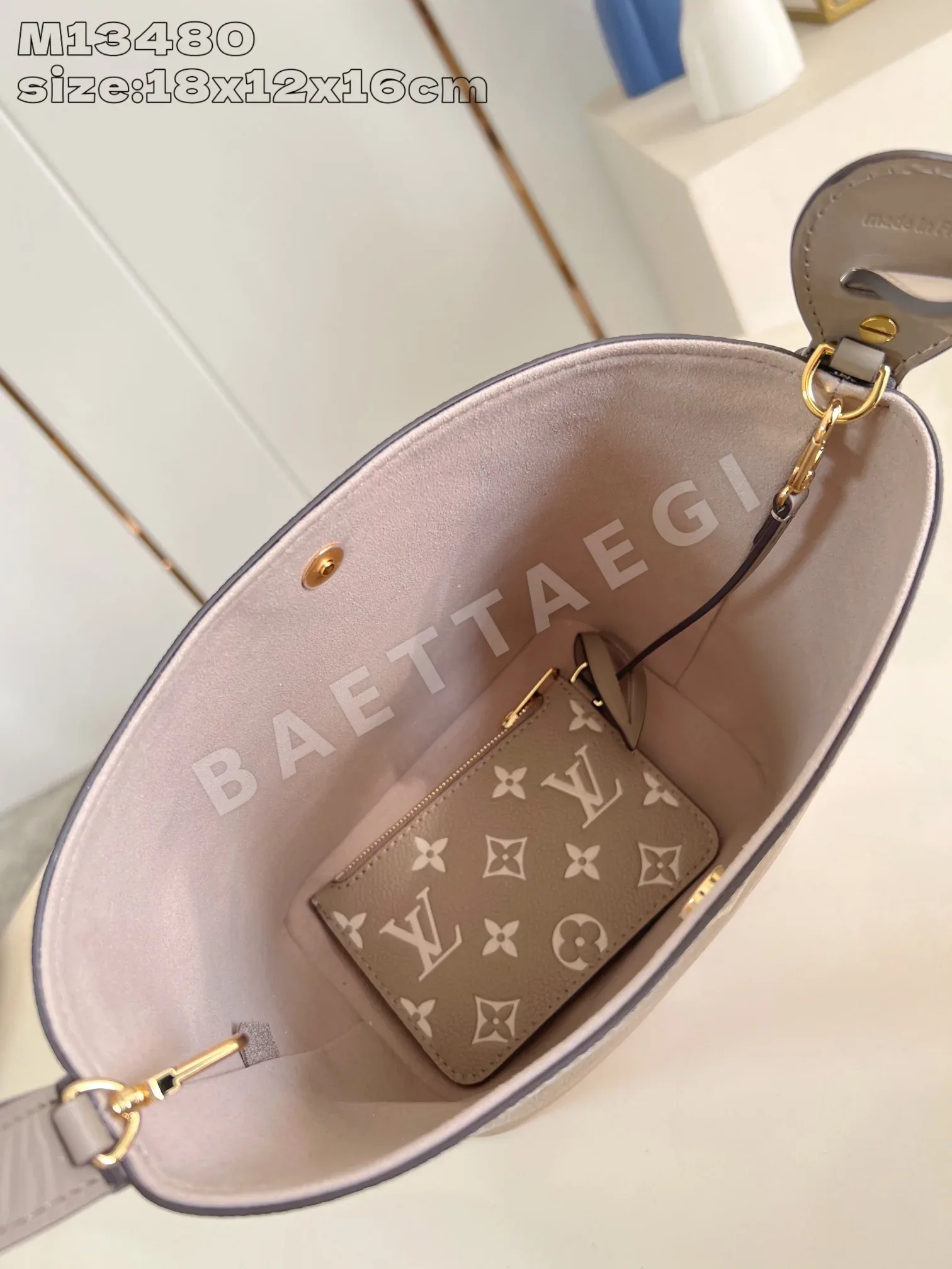 루이비통 M13480 그레이 핸드백 BB 모노그램 앙프렝뜨 상세 이미지 8