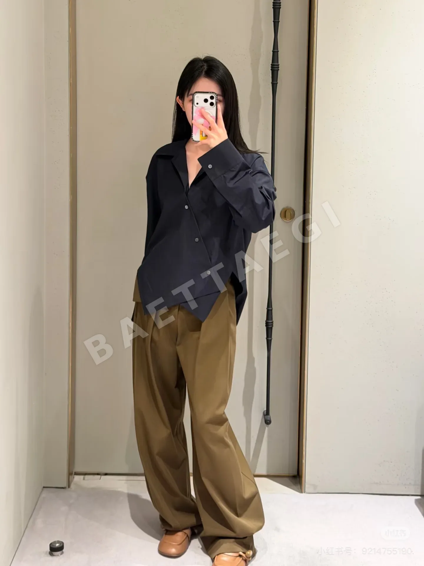 로에베 비대칭 쿠바 카라 여성 셔츠 상세 이미지 3