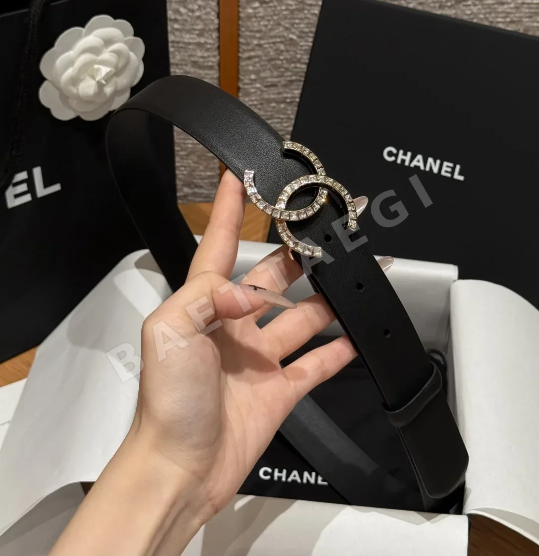 샤넬 클래식 더블 C 라인스톤 소가죽 벨트 상세 이미지 4