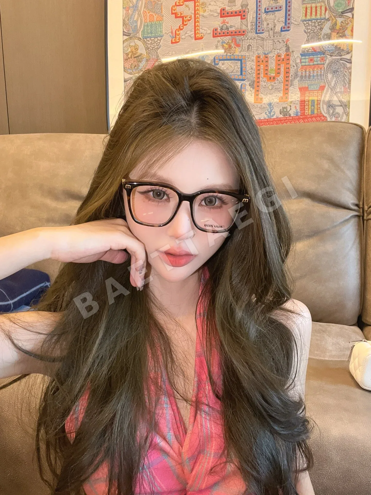 미우미우 VMU 62 ZS 선글라스 상세 이미지 2