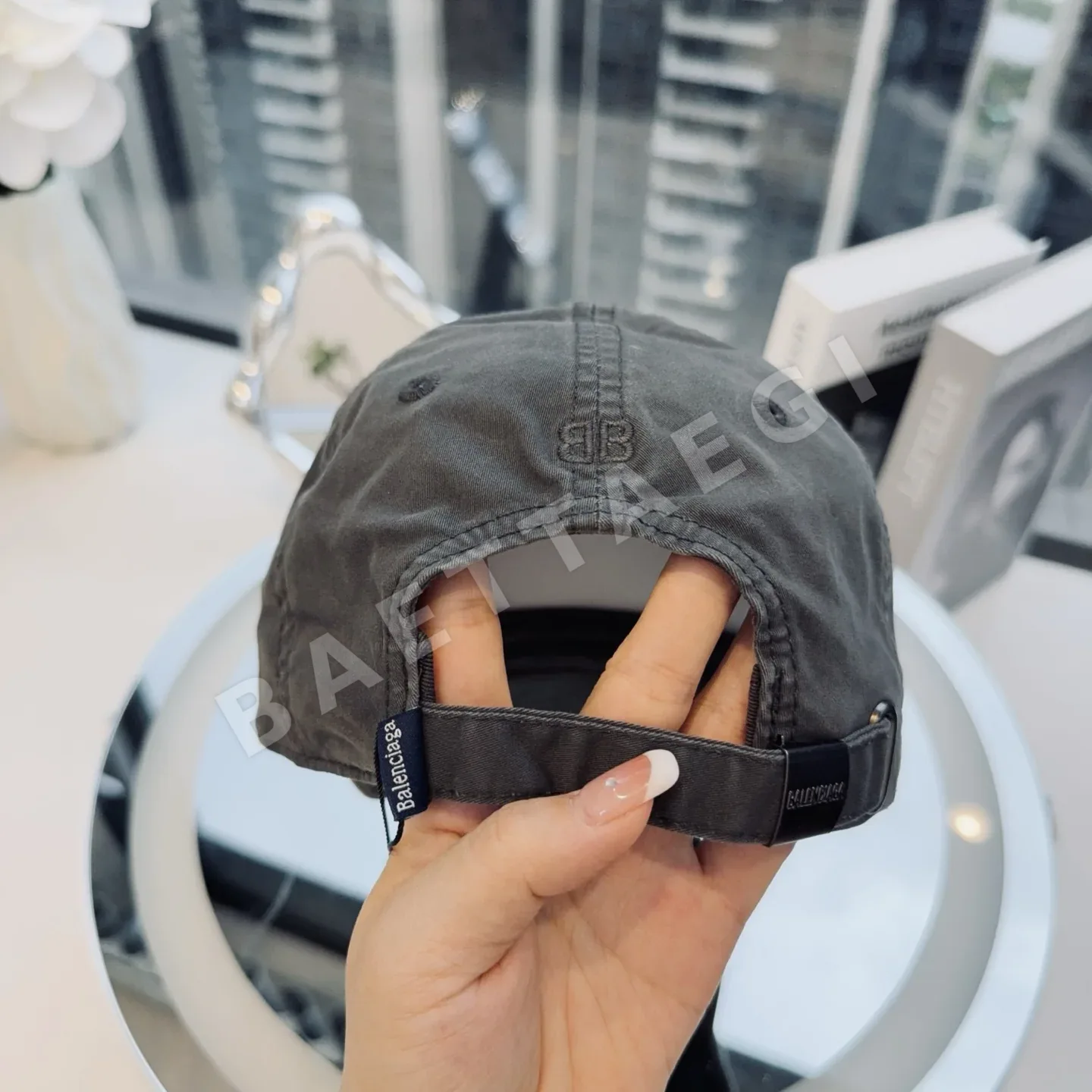 발렌시아가 모자 81882 Balenciaga Cap 상세 이미지 6