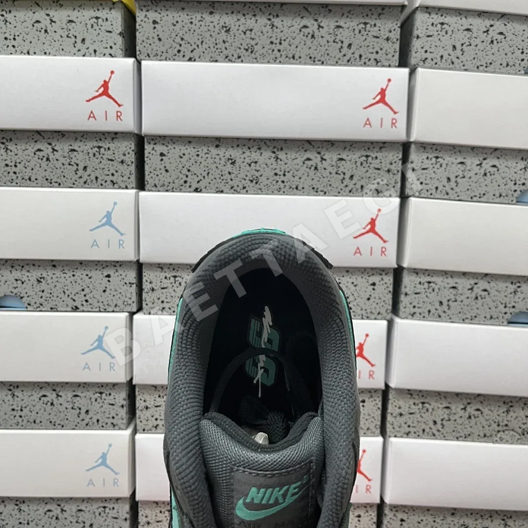 나이키 [XY] 에어 맥스 90 IF0670-002 201151 Nike Air Max 90 Hyper Royal 상세 이미지 4