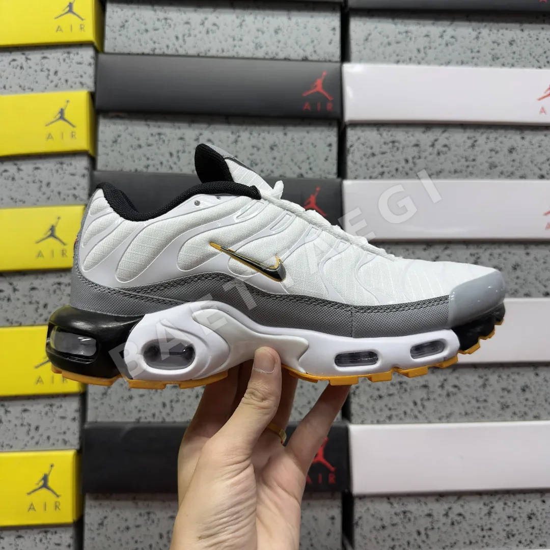 나이키 [BD] 에어 맥스 플러스 CN0142-015 201862 Nike Air Max Plus 상세 이미지 2
