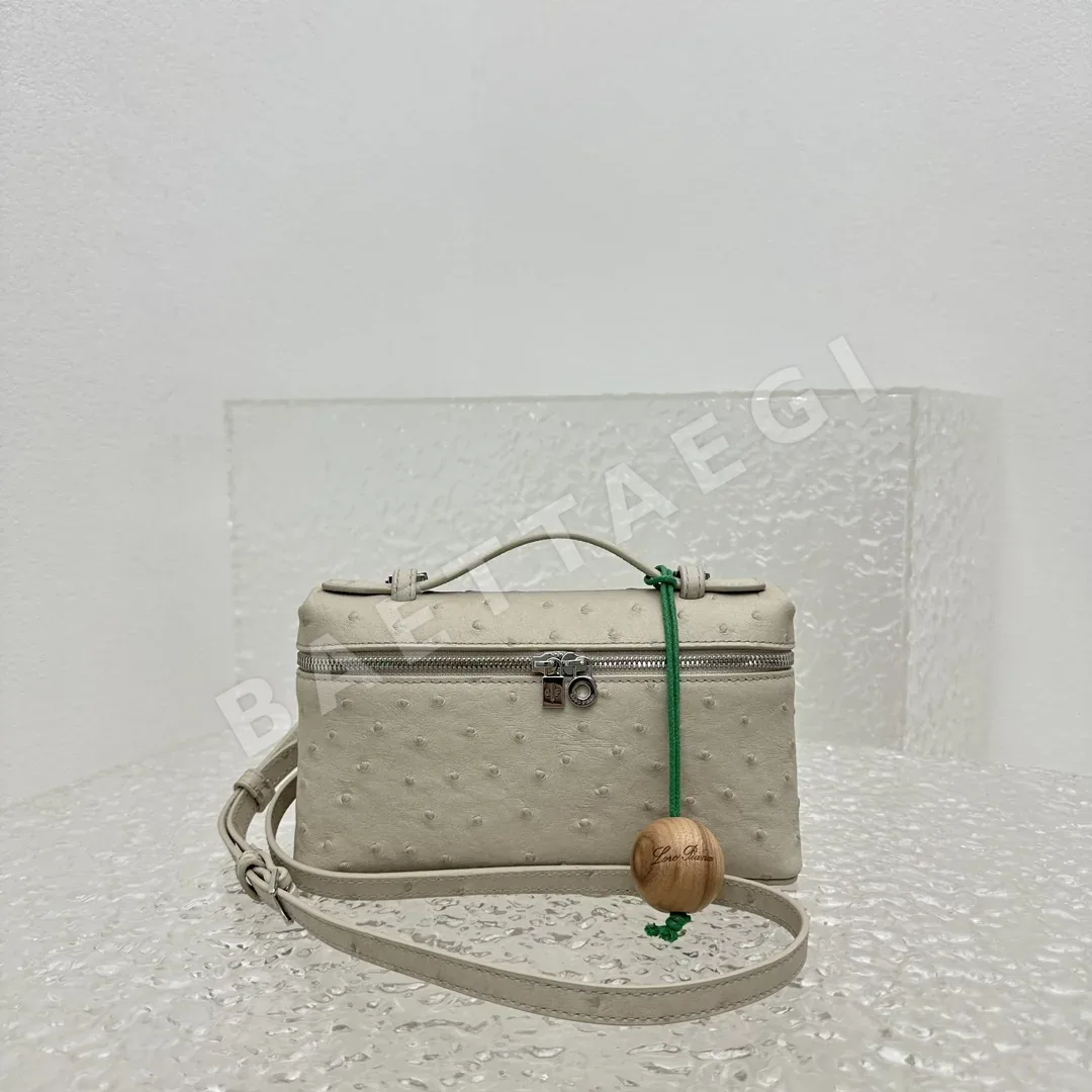 로로피아나 연회색 타조 소가죽 숄더백 C168878 상세 이미지 2