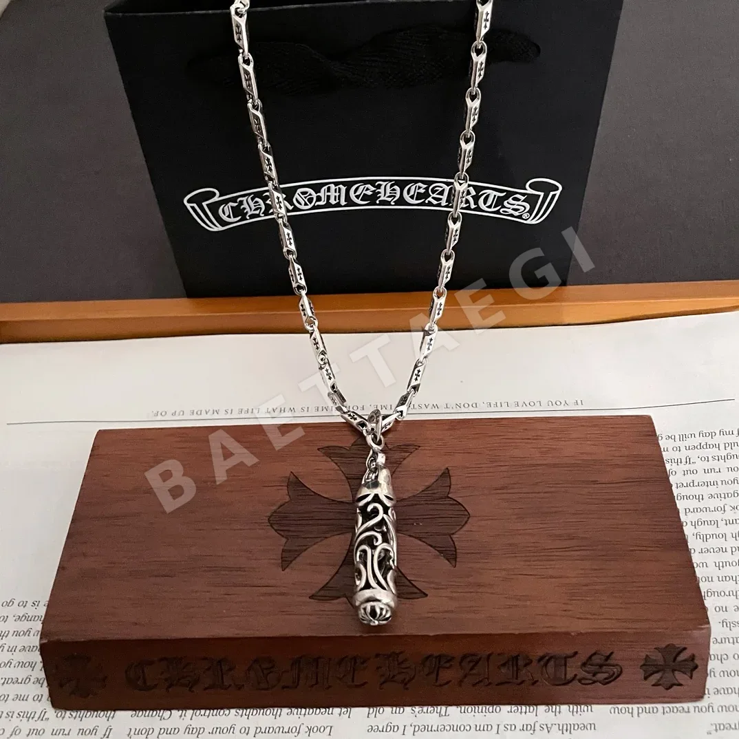 크롬하츠 꽃무늬 펜던트 크로스 목걸이 126774