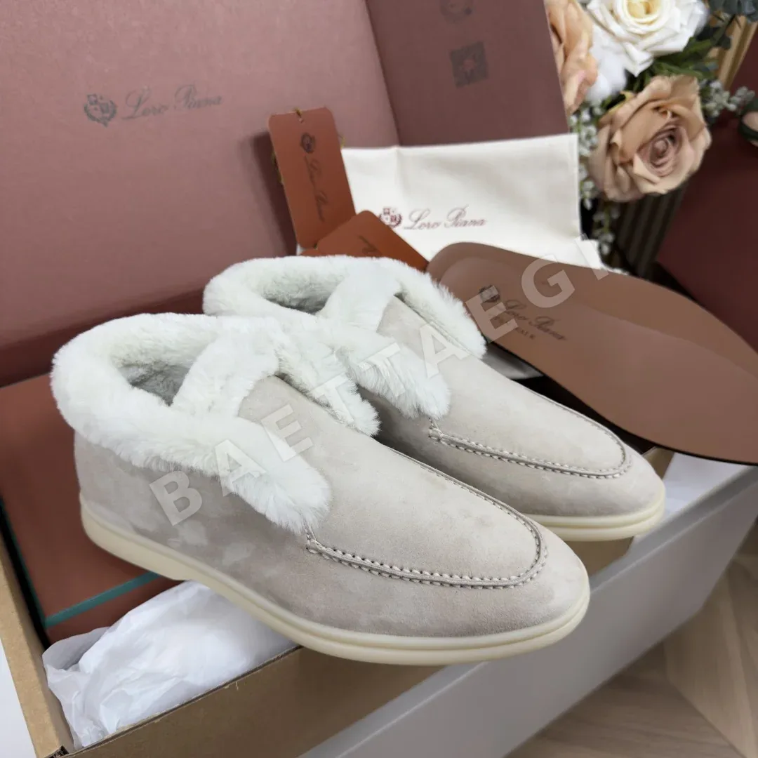 로로피아나 오픈 워크 퍼 161233