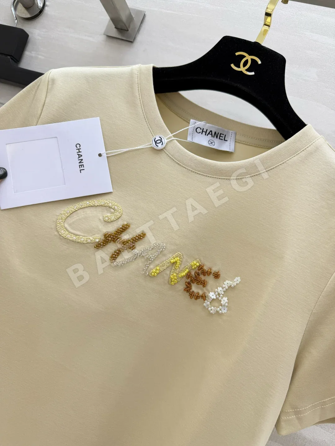 샤넬 시퀸 비즈 장식 여성 반팔 티셔츠 상세 이미지 3