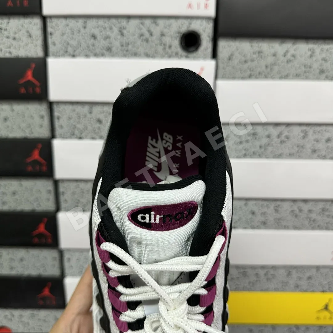 나이키 [GX] 에어 맥스 95 SB 그레이 퍼플 HF7545-100 201223 Nike Air Max 95 SB Cactus Flower 상세 이미지 6