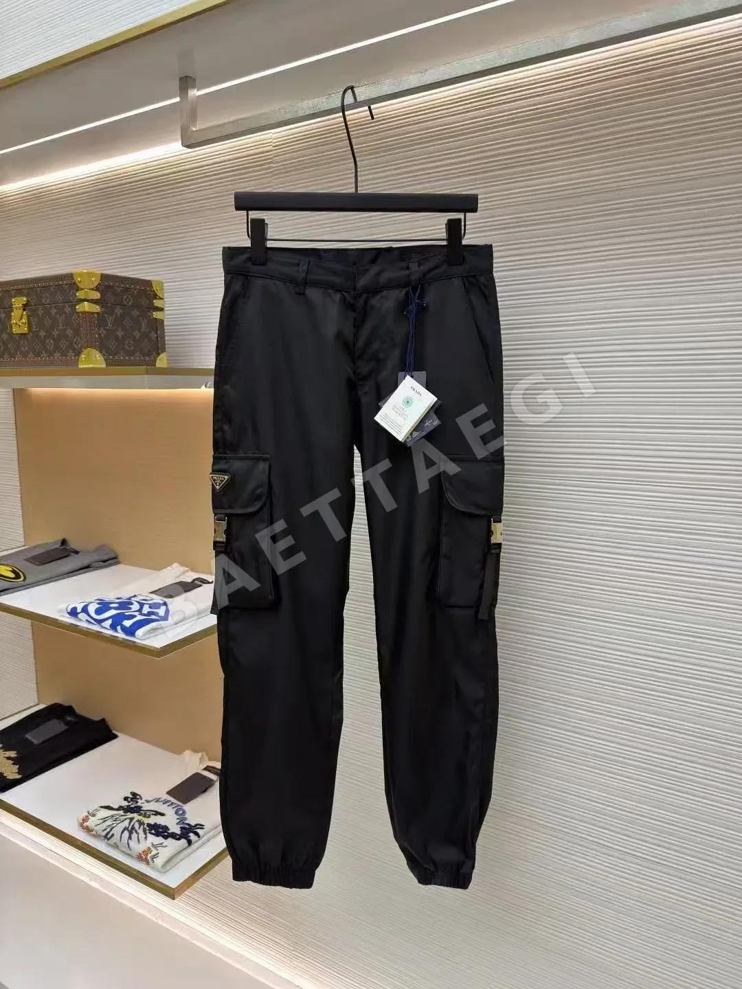 프라다 리나일론 카고 팬츠 23450 Prada