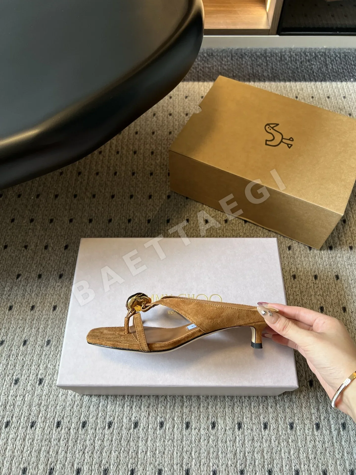 지미추 26ss 여름 신작 젬 버클 플립플랍143691 Jimmy Choo 상세 이미지 5