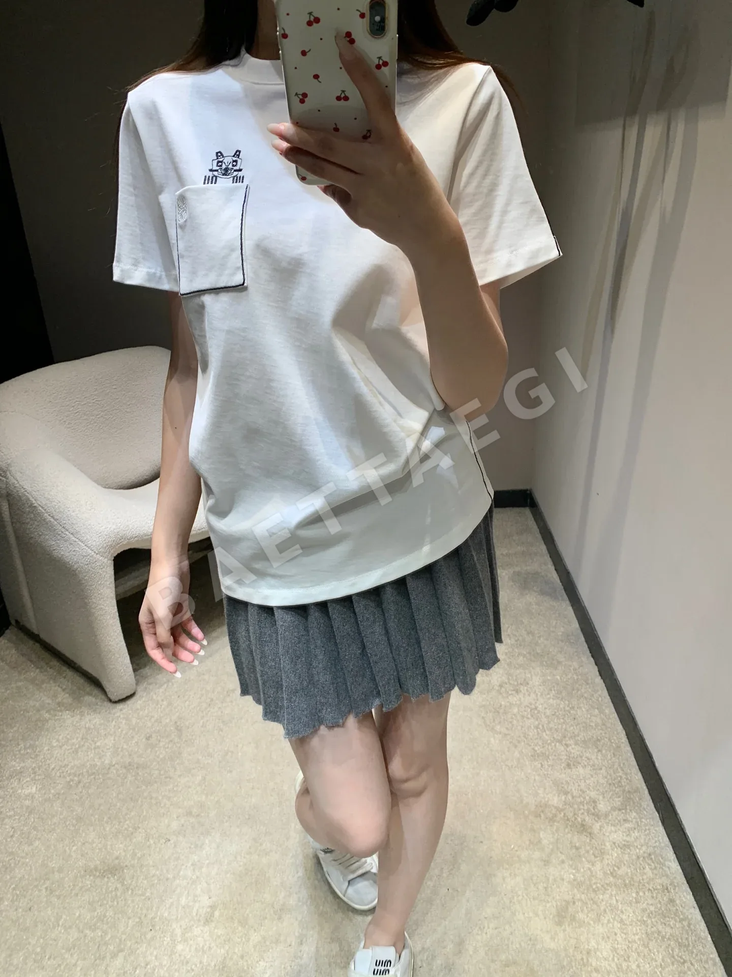 루이비통 자수 오버핏 코튼 반팔 티셔츠 5917 상세 이미지 2