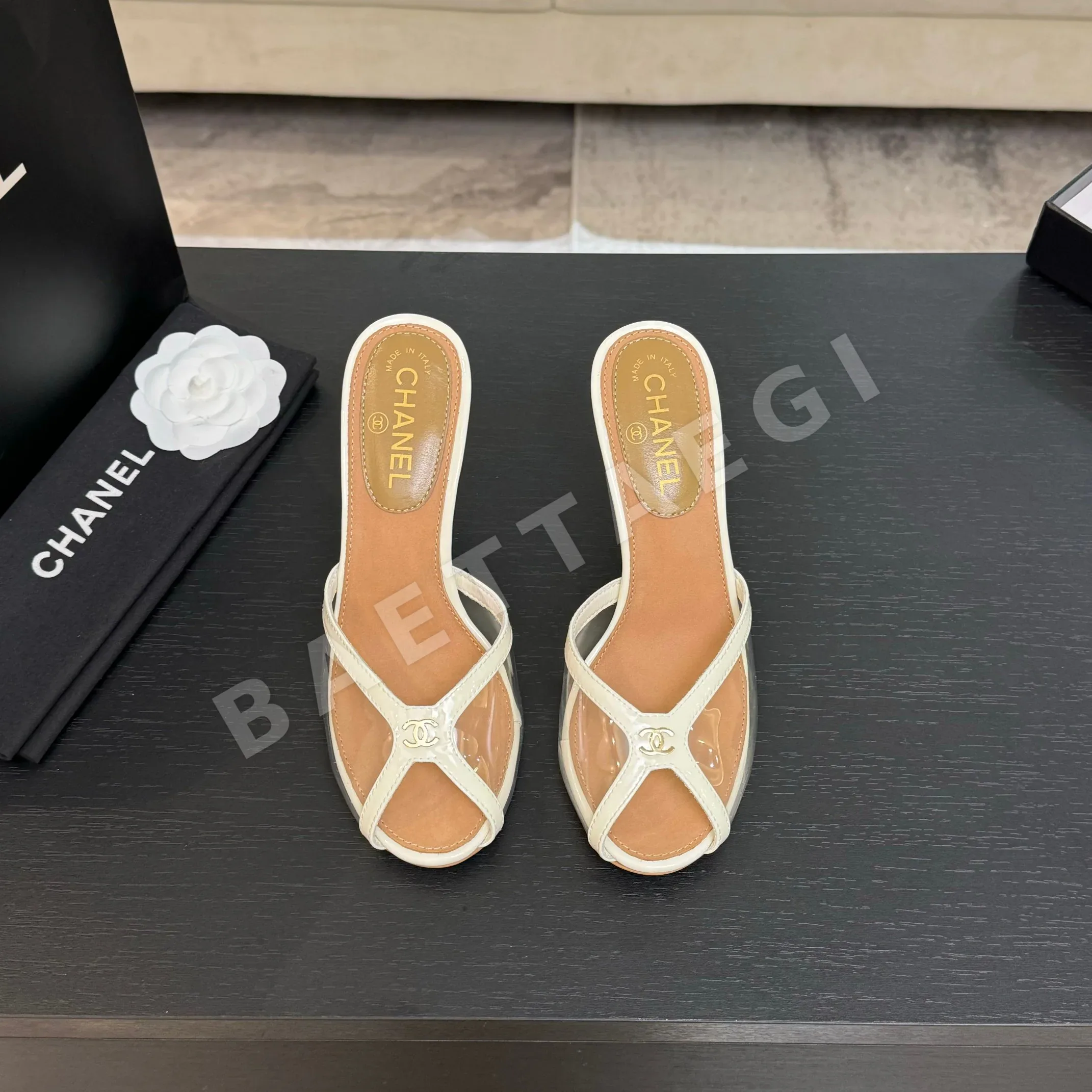 샤넬 메시 투명 비닐 더블 C 하이힐 슬리퍼 105134
