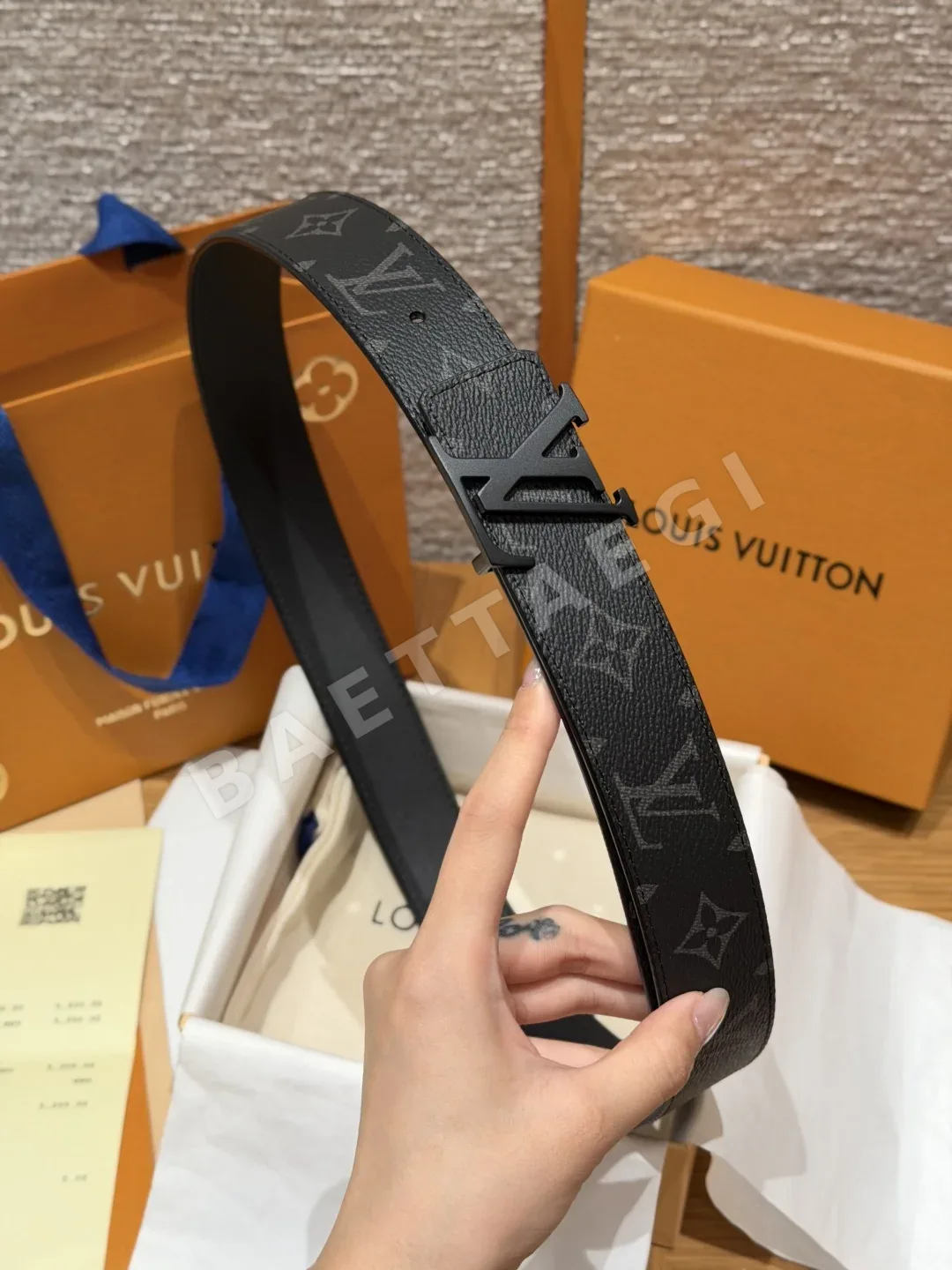 루이비통 LV 이니셜 35mm 양면 벨트 상세 이미지 3