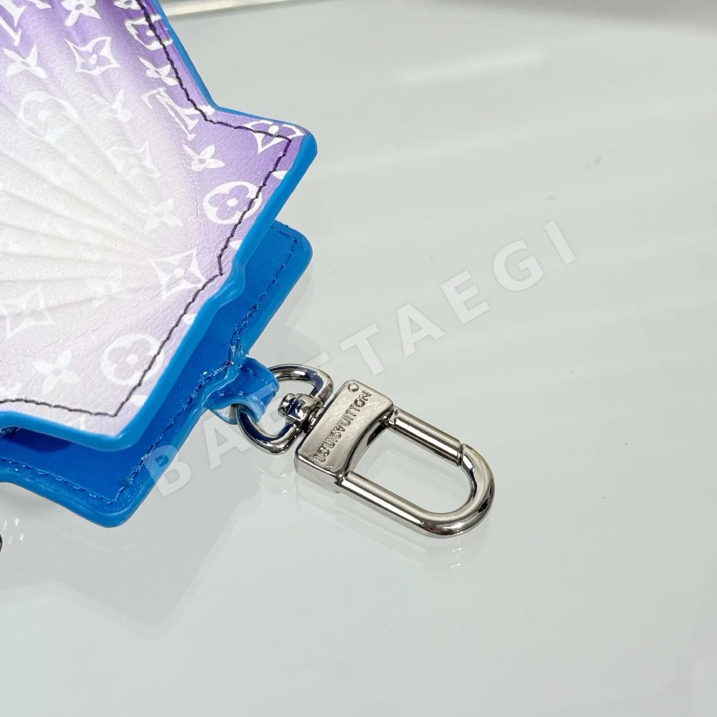 루이비통 미니 진주 조개 펜던트 키링 상세 이미지 7