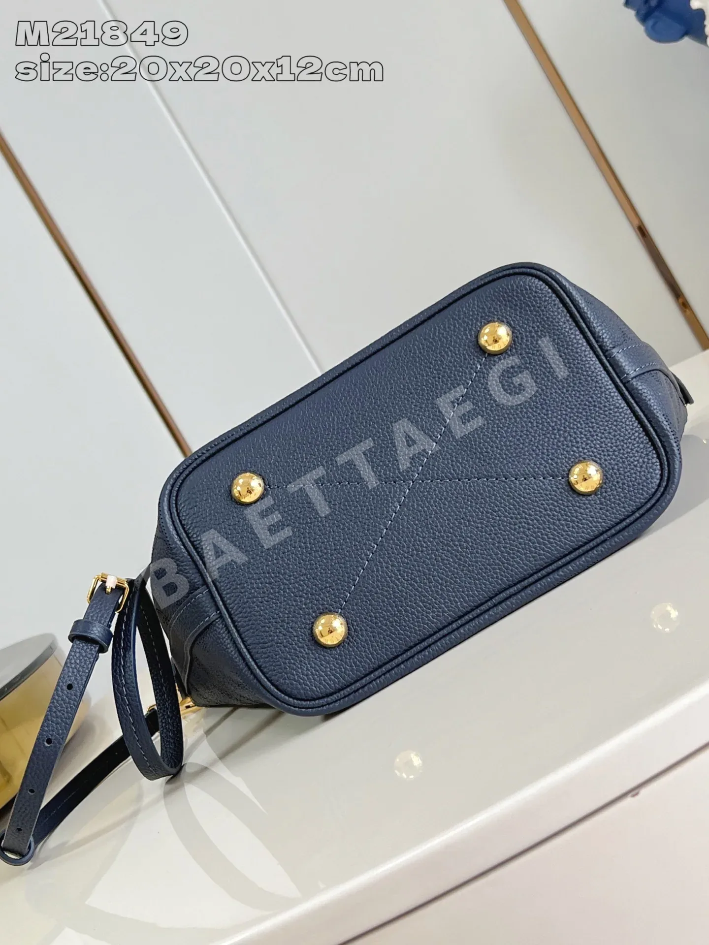 루이비통 M21849 블루 핸드백 스몰 상세 이미지 6