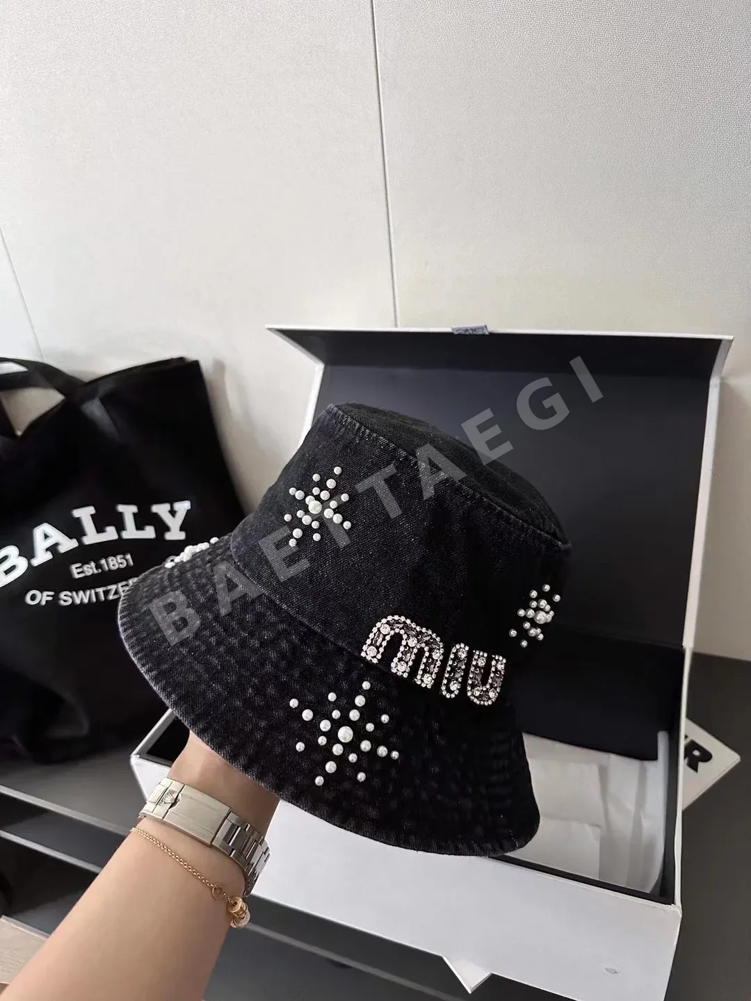 미우미우 모자 81097 Miu Miu Cap 상세 이미지 7
