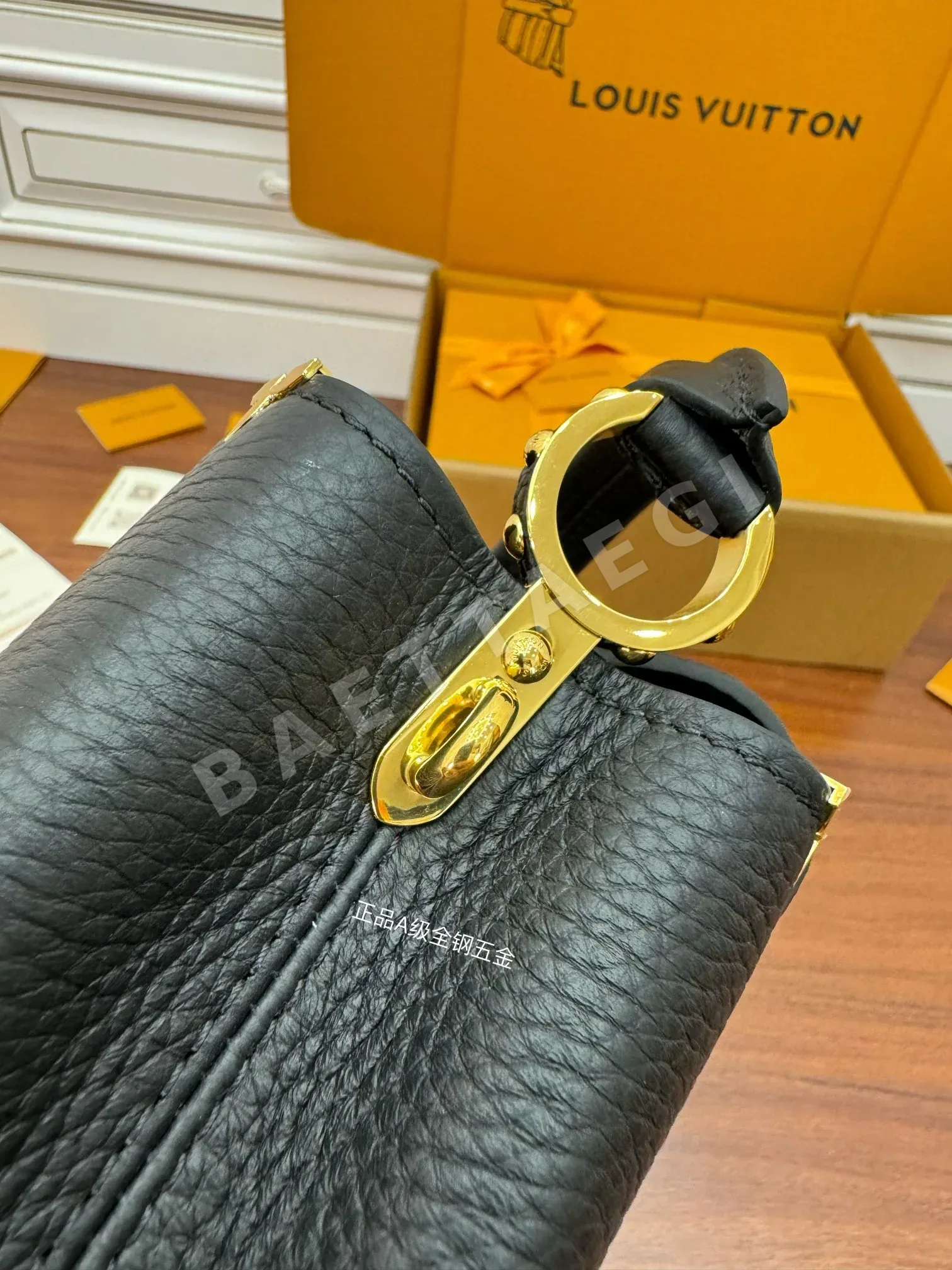 루이비통 M56669 가방 상세 이미지 6