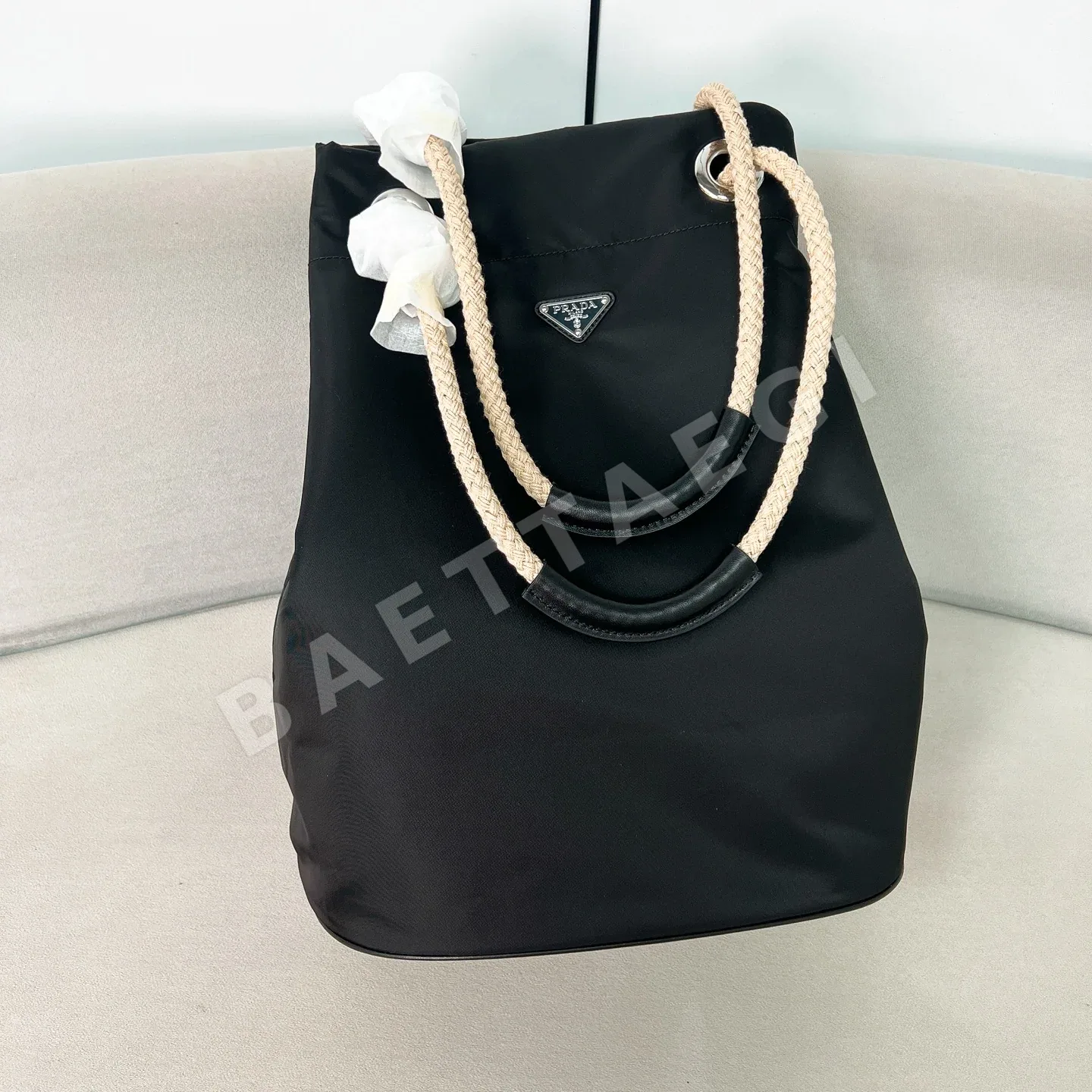 프라다 마리나 나일론 토트백 2VG133 상세 이미지 2