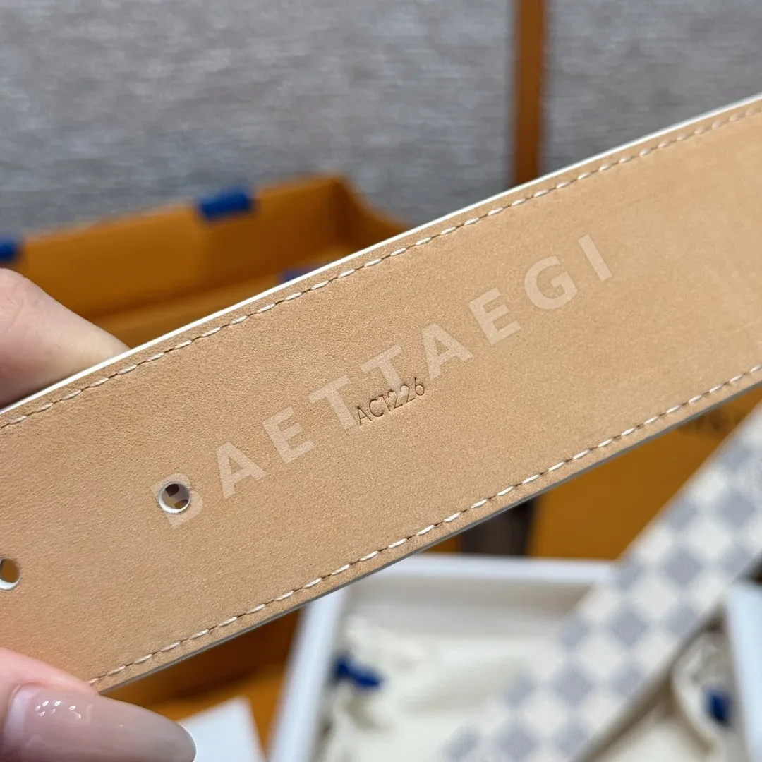 루이비통 이니셜 40mm 리버시블 벨트 상세 이미지 8