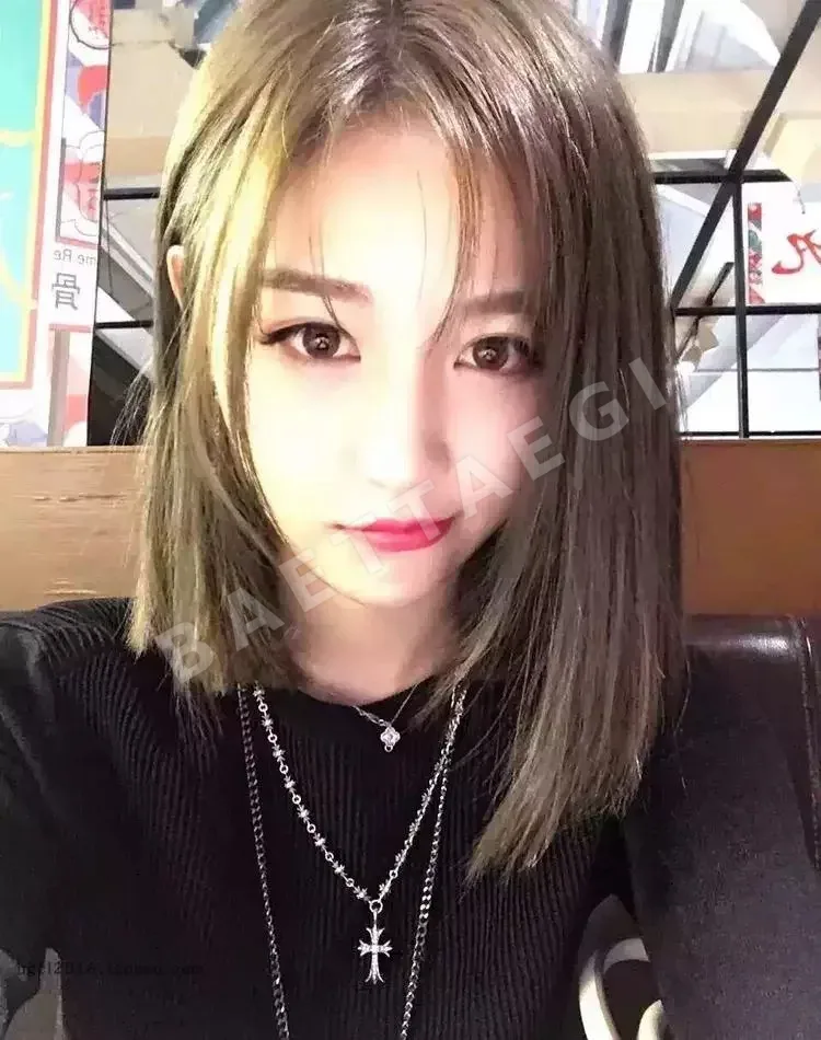 크롬하츠 스톤 인레이 크로스 목걸이 상세 이미지 8