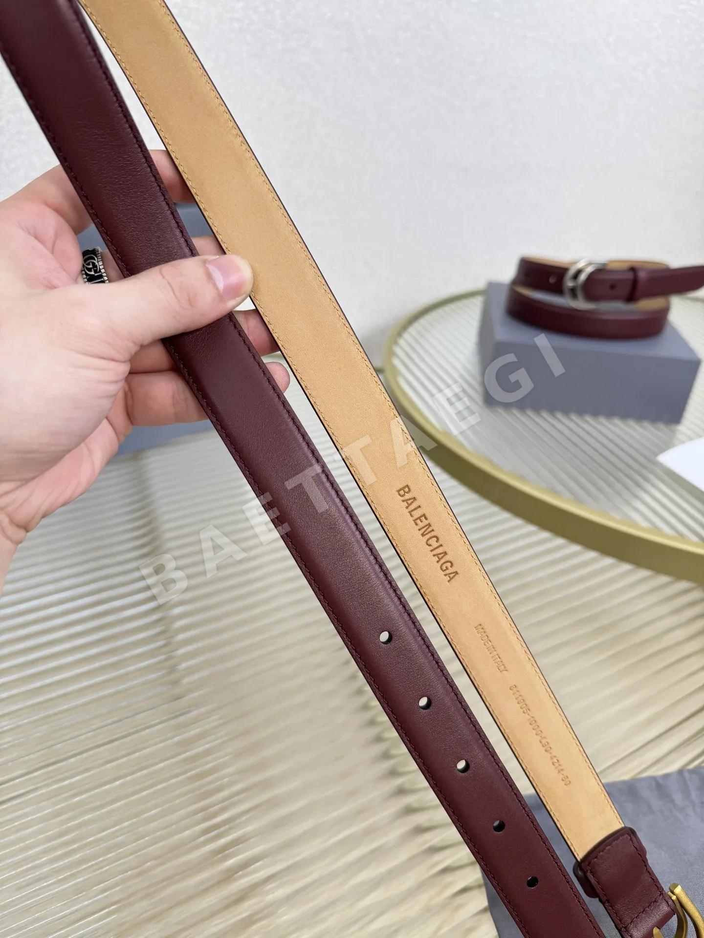 발렌시아가 놋쇠 장식 카프스킨 벨트 상세 이미지 6