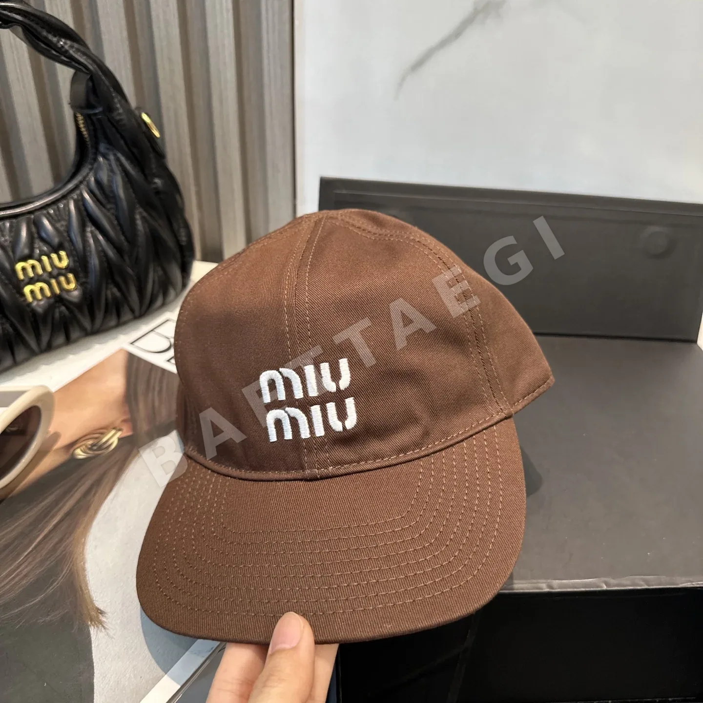 미우미우 캔버스 야구모자 상세 이미지 2