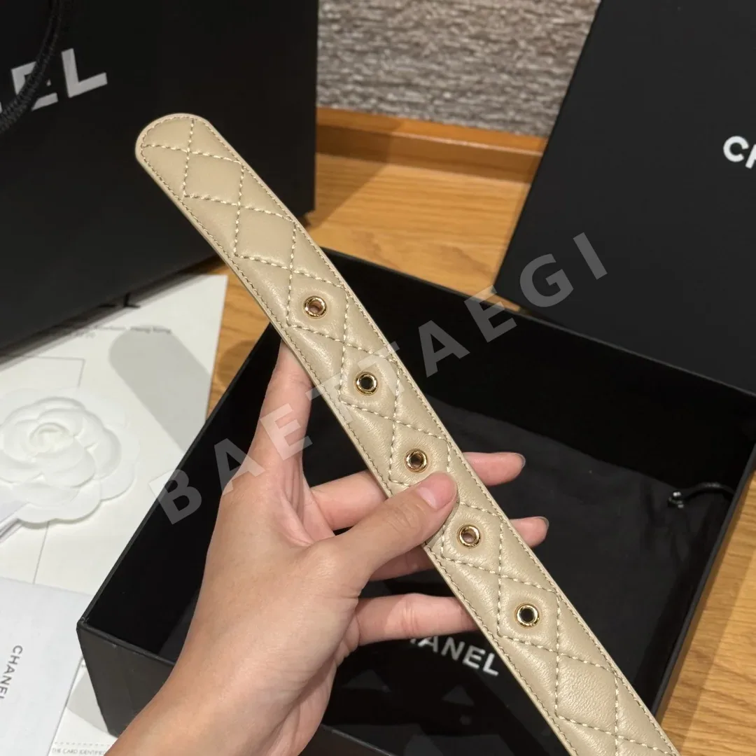 샤넬 더블 C 로고 램스킨 벨트 상세 이미지 7