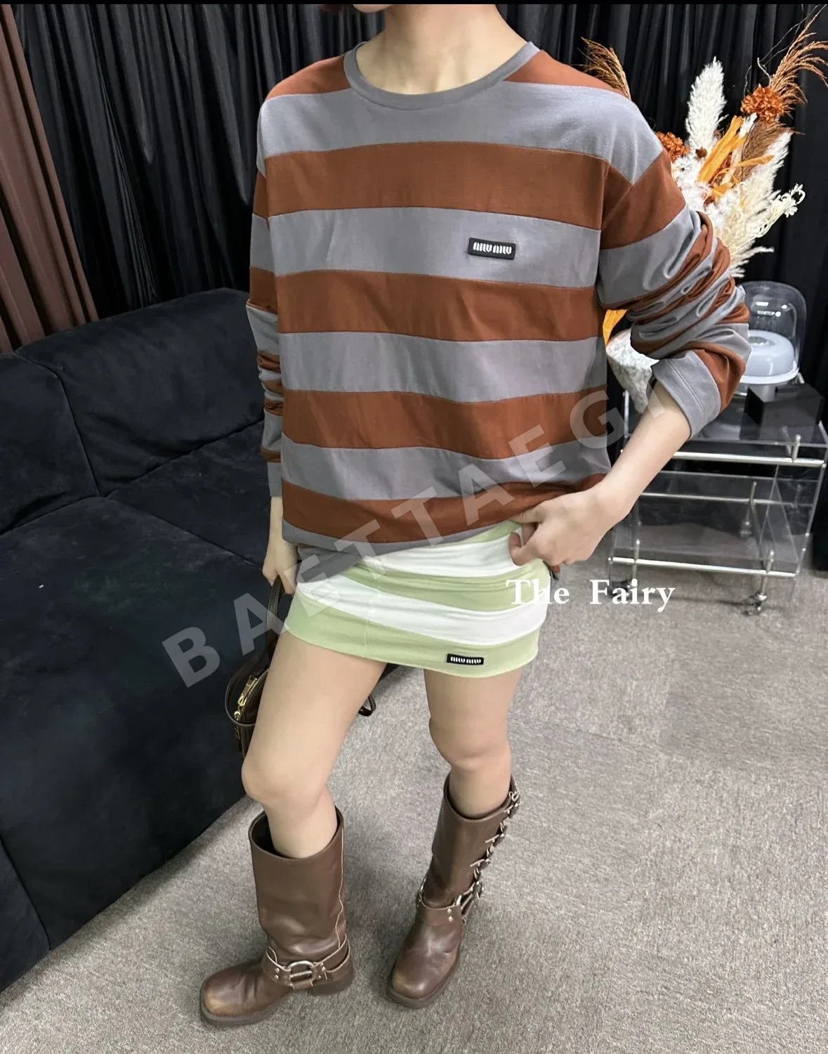 미우미우 스트라이프 긴팔 티셔츠 상세 이미지 4