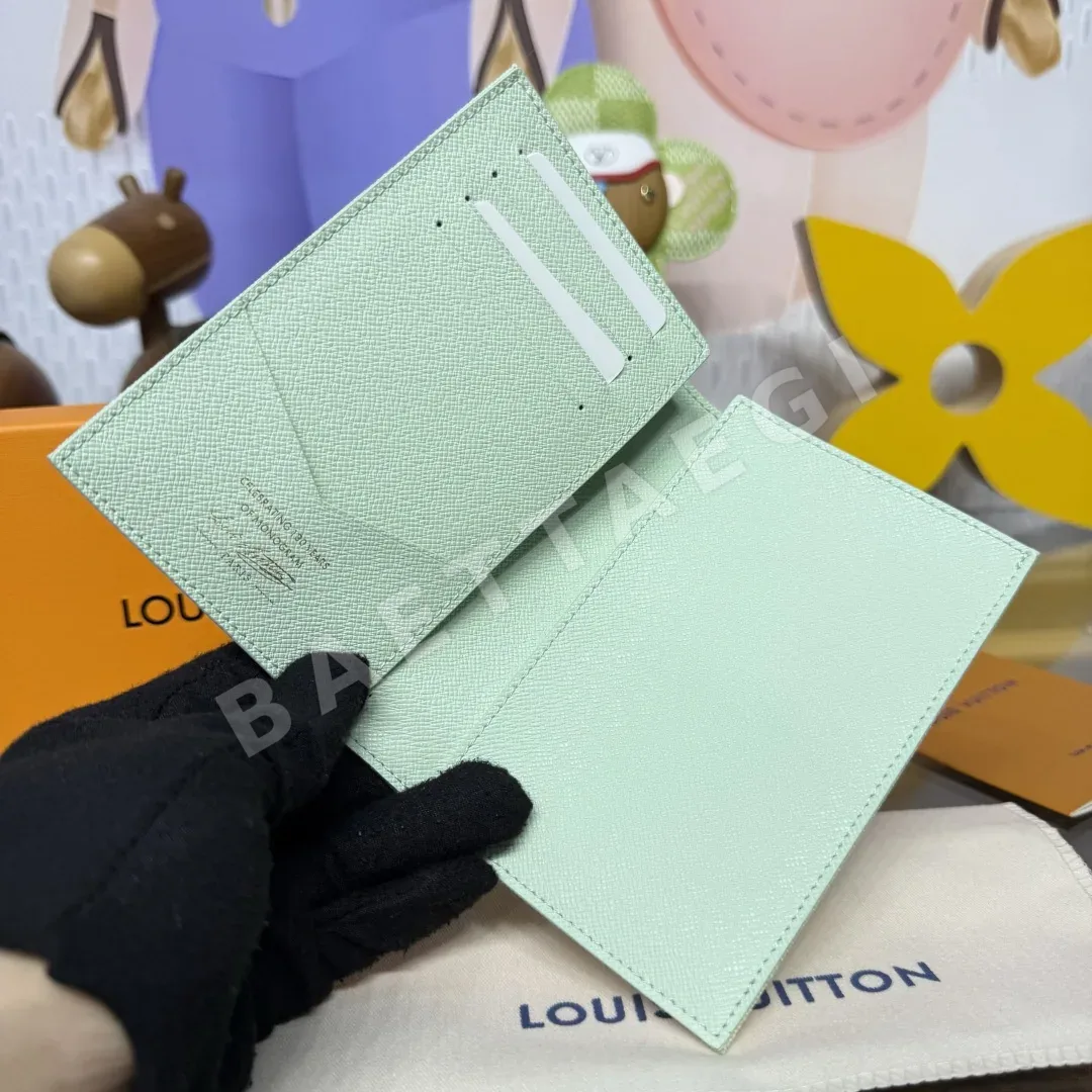 루이비통 모노그램 오리진 캔버스 패스포트 홀더 지갑 상세 이미지 7