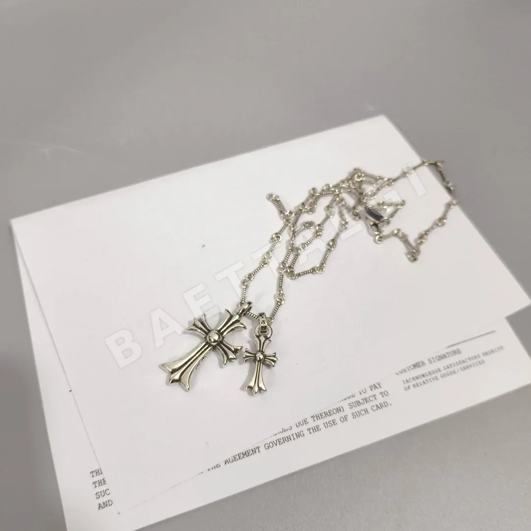 크롬하츠 크로스 블랙 큐빅 펜던트 목걸이 상세 이미지 2